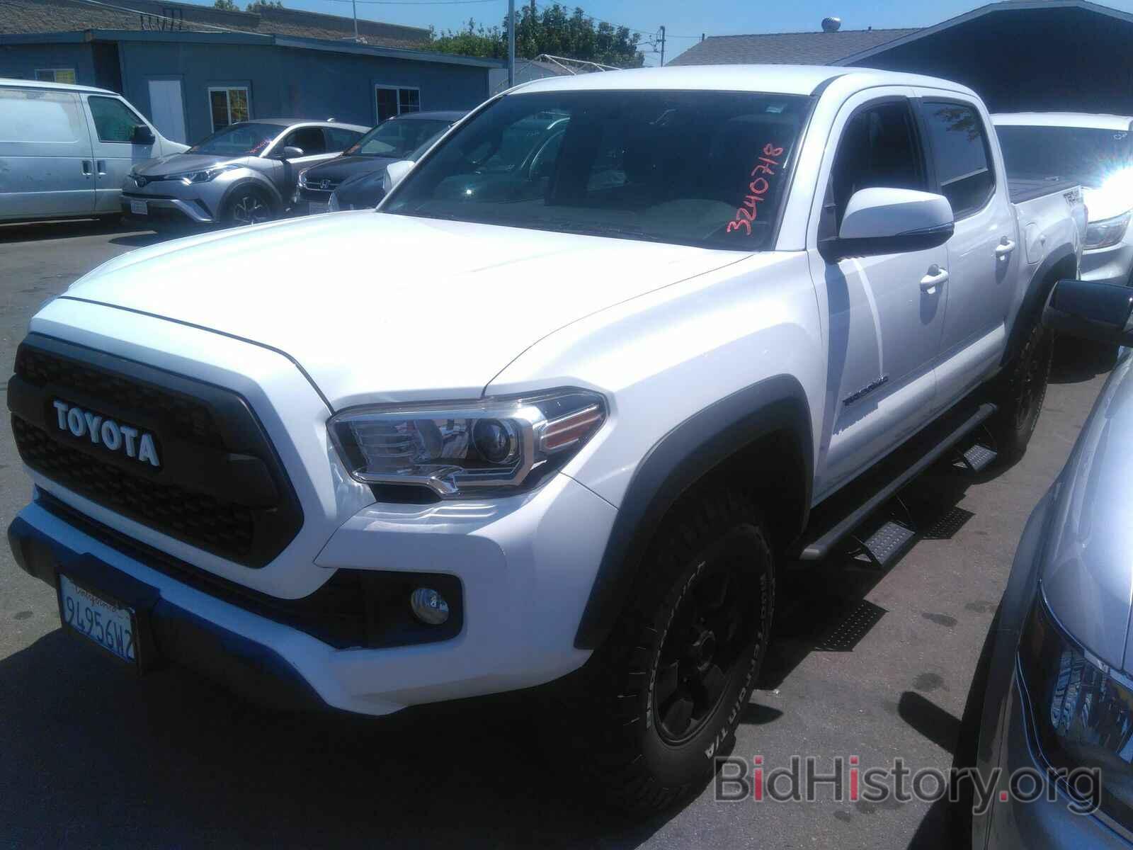 Photo 3TMAZ5CN2HM038594 - Toyota Tacoma 2017