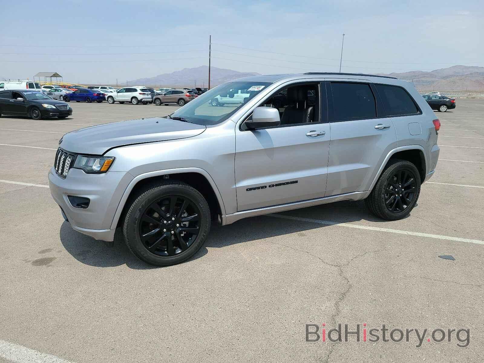 Photo 1C4RJFAG7JC475809 - Jeep Grand Cherokee 2018