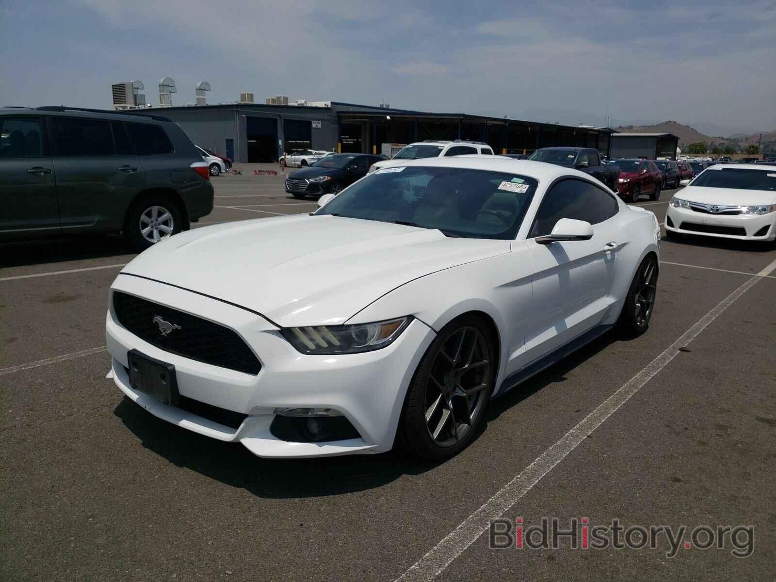 Photo 1FA6P8TH9F5339668 - Ford Mustang 2015