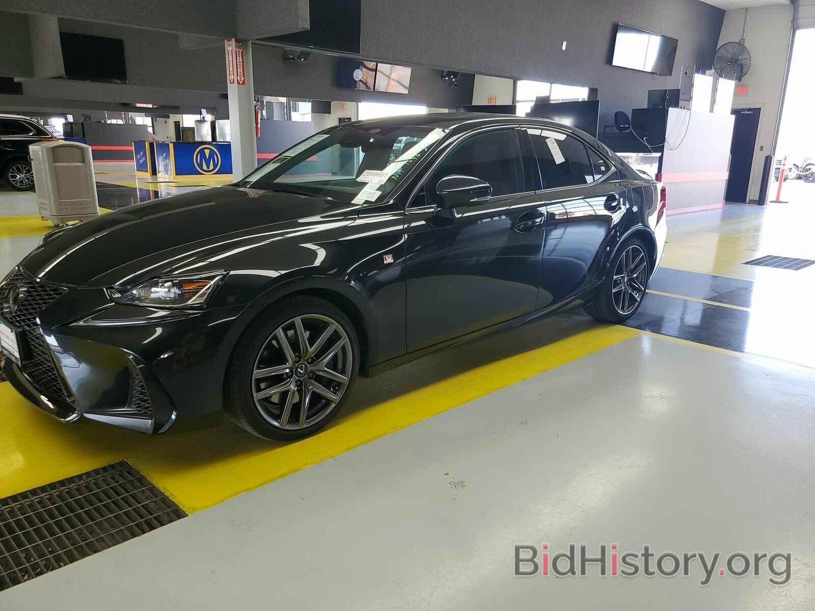 Photo JTHGZ1B25L5035437 - Lexus IS IS 2020