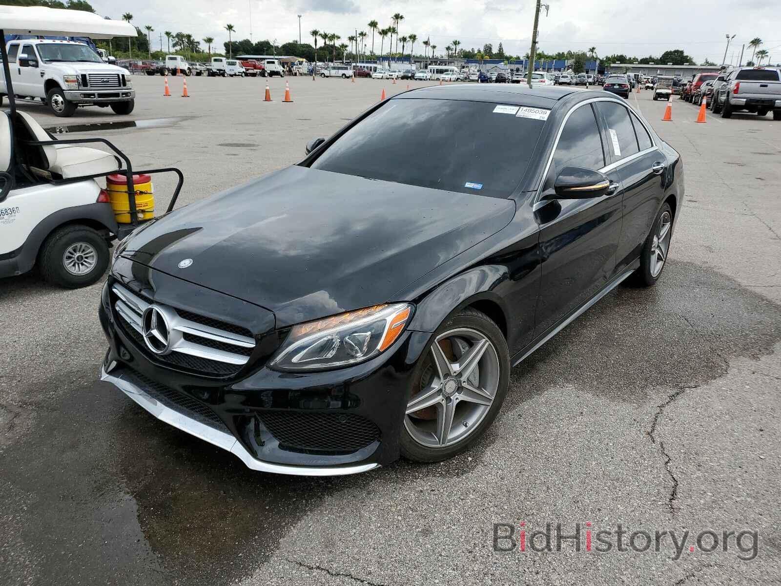 Photo 55SWF4KBXGU168818 - Mercedes-Benz C-Class 2016