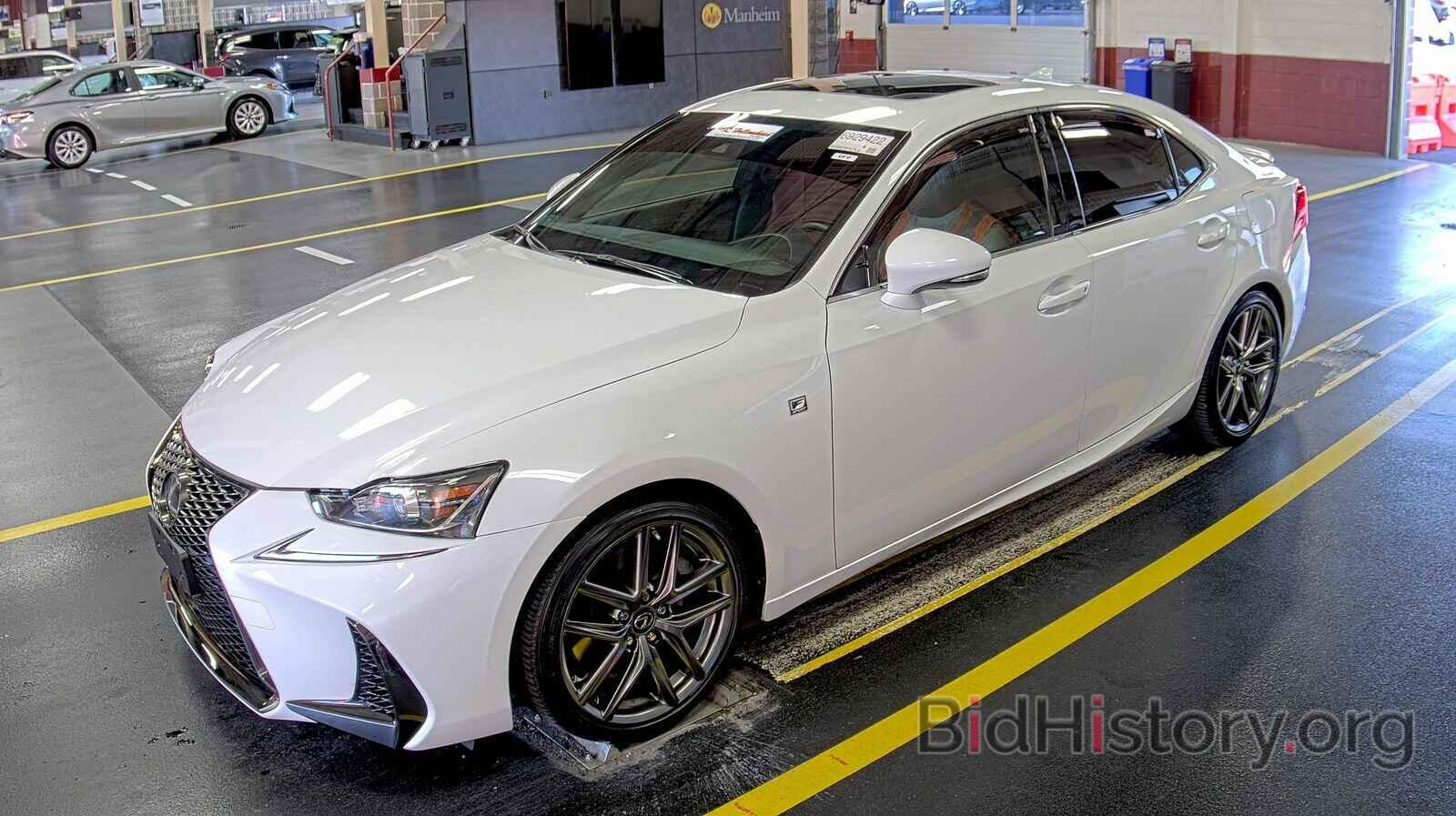 Photo JTHC81D27J5033474 - Lexus IS IS 2018