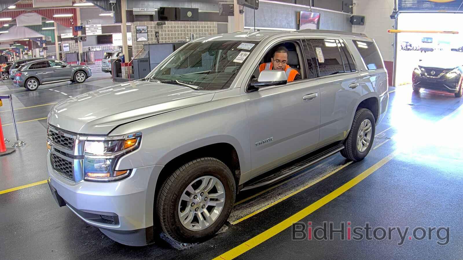 Photo 1GNSKBKC2HR157470 - Chevrolet Tahoe 2017