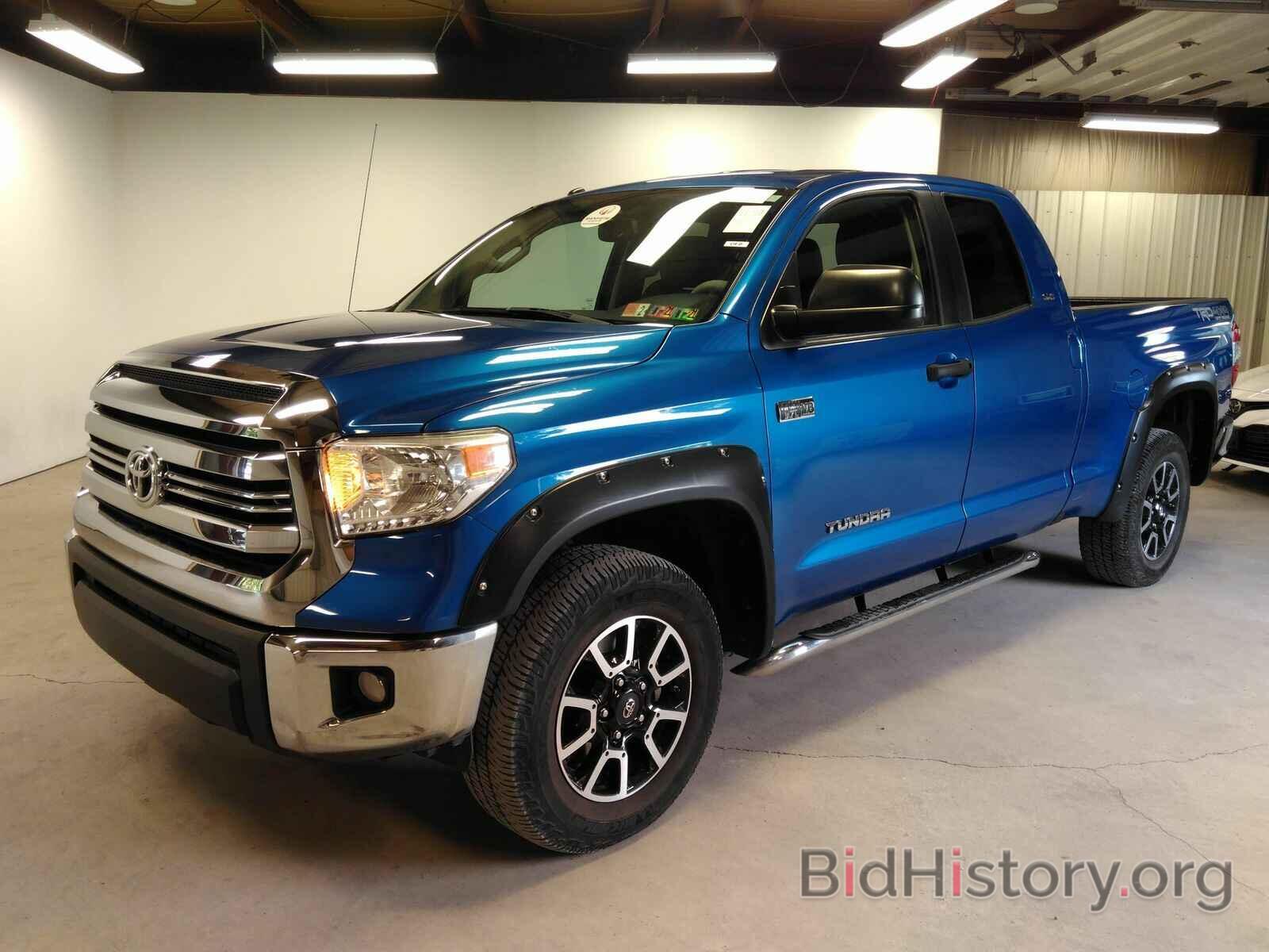 Photo 5TFUY5F15GX497006 - Toyota Tundra 4WD Truck 2016