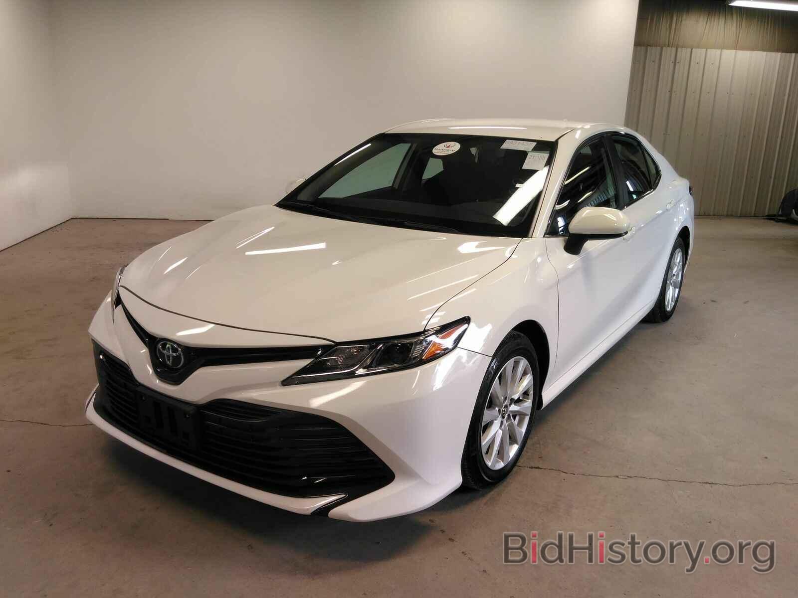 Photo 4T1C11AK1LU892896 - Toyota Camry LE 2020