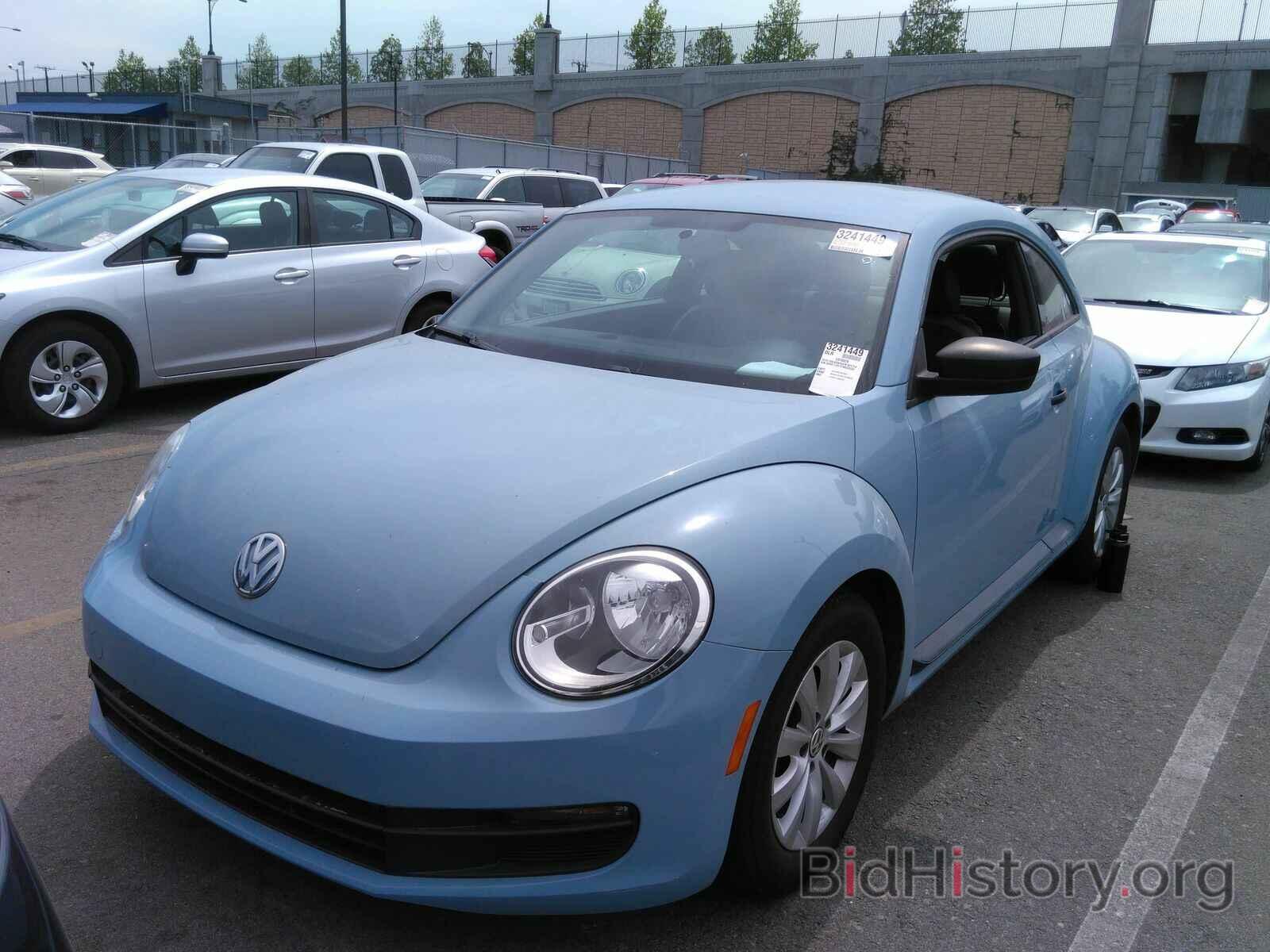 Photo 3VWF17AT1FM655554 - Volkswagen Beetle Coupe 2015