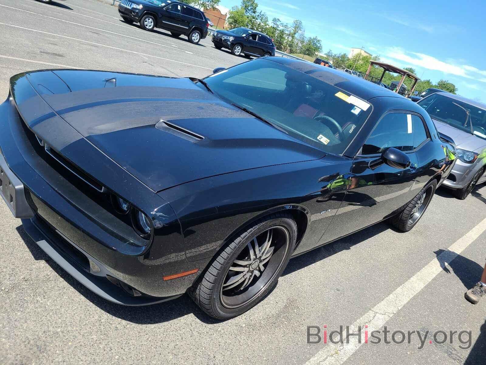 Photo 2C3CDZAT9FH723840 - Dodge Challenger 2015