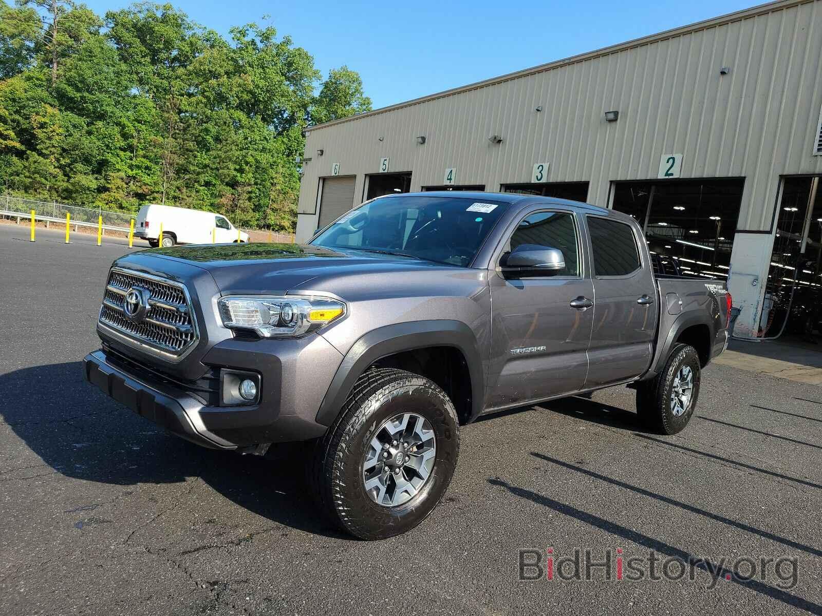 Photo 5TFAZ5CN8HX031899 - Toyota Tacoma 2017