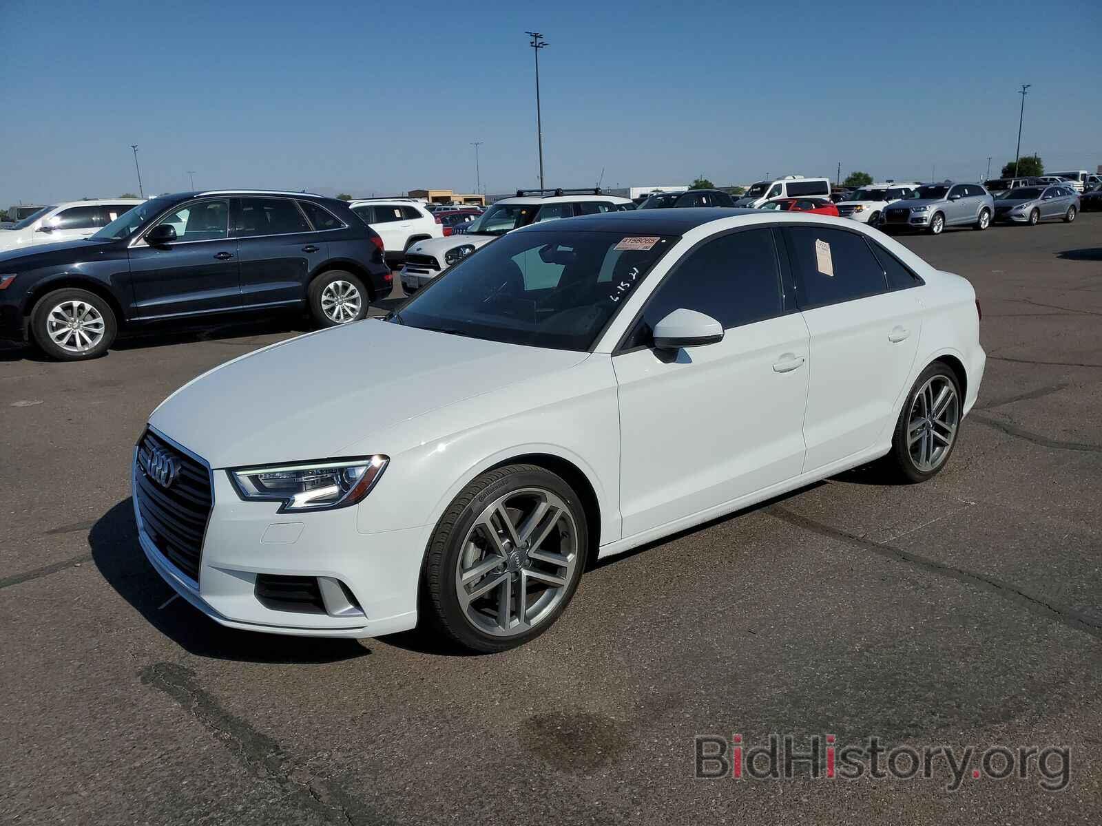 Photo WAUB8GFF5J1045661 - Audi A3 Sedan 2018