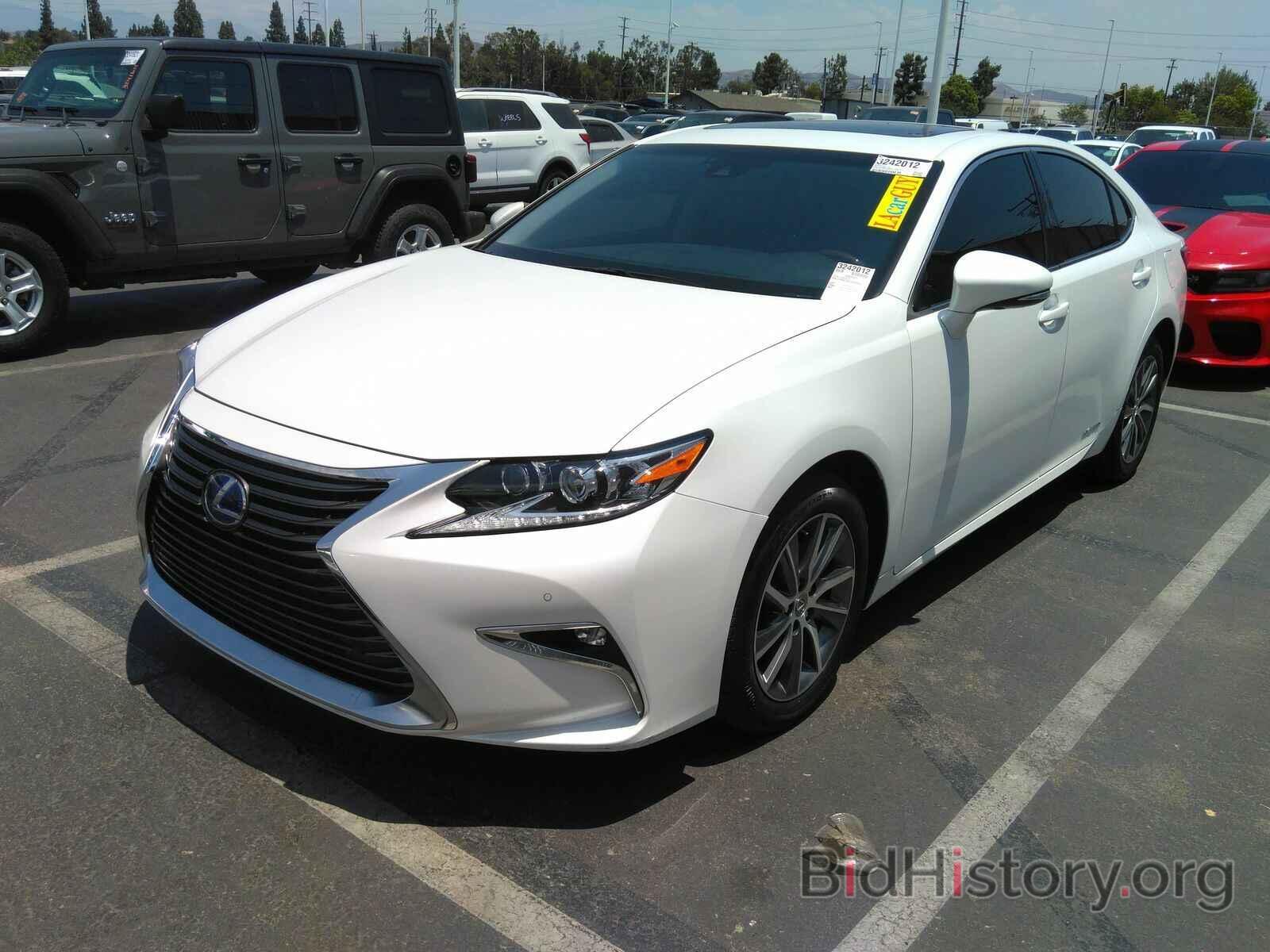 Photo JTHBW1GG3J2189926 - Lexus ES ES 3 2018