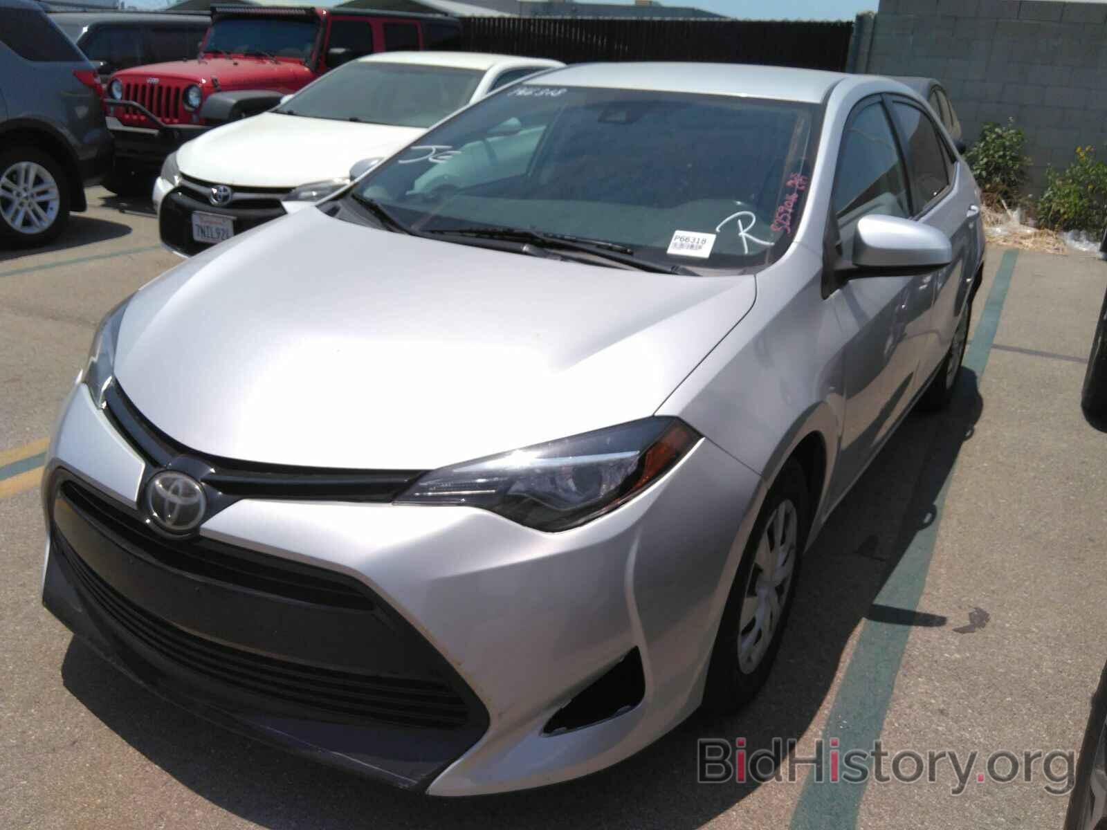 Photo 5YFBURHE1HP724363 - Toyota Corolla 2017