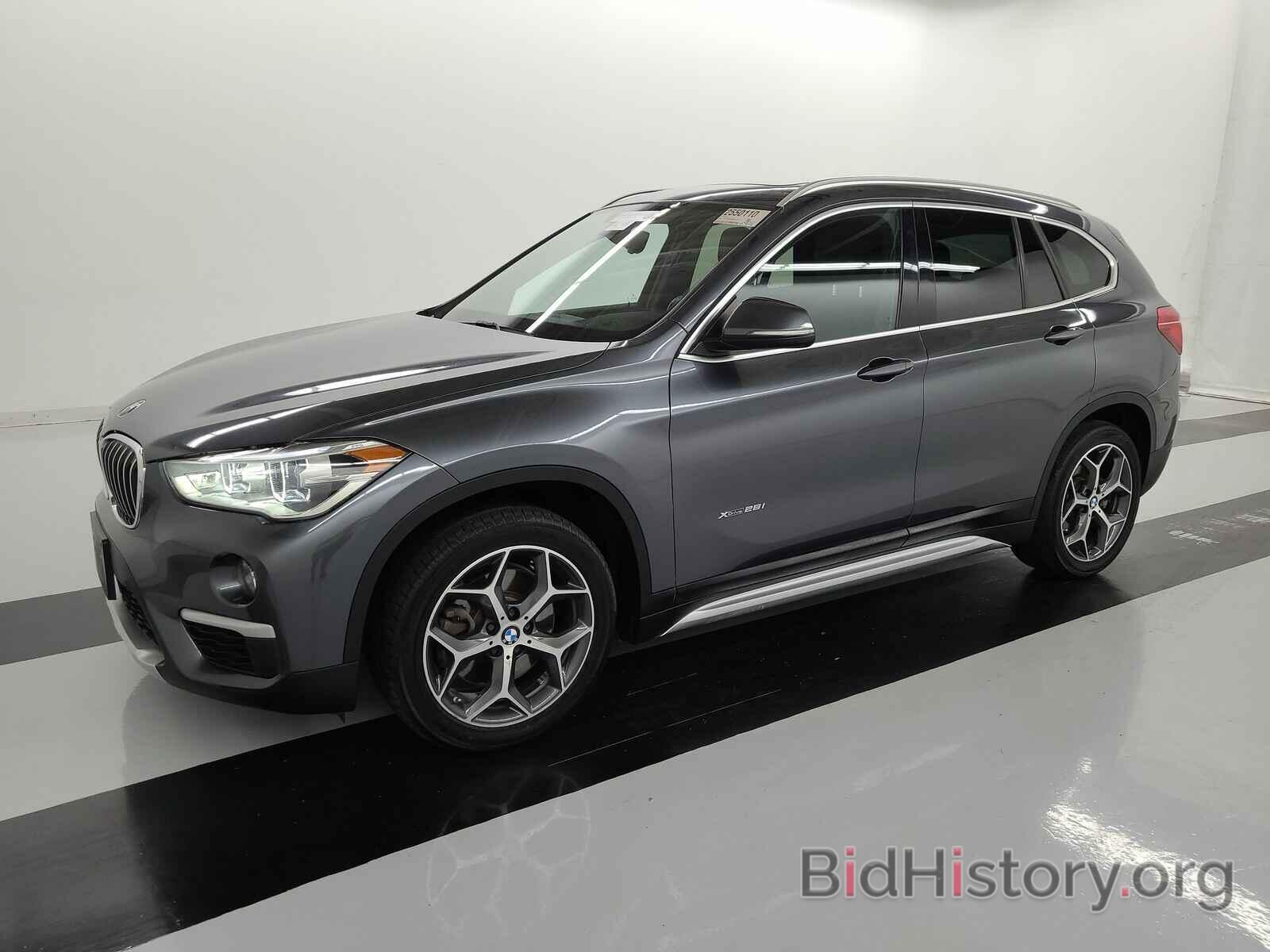 Photo WBXHT3C3XH5F70268 - BMW X1 2017