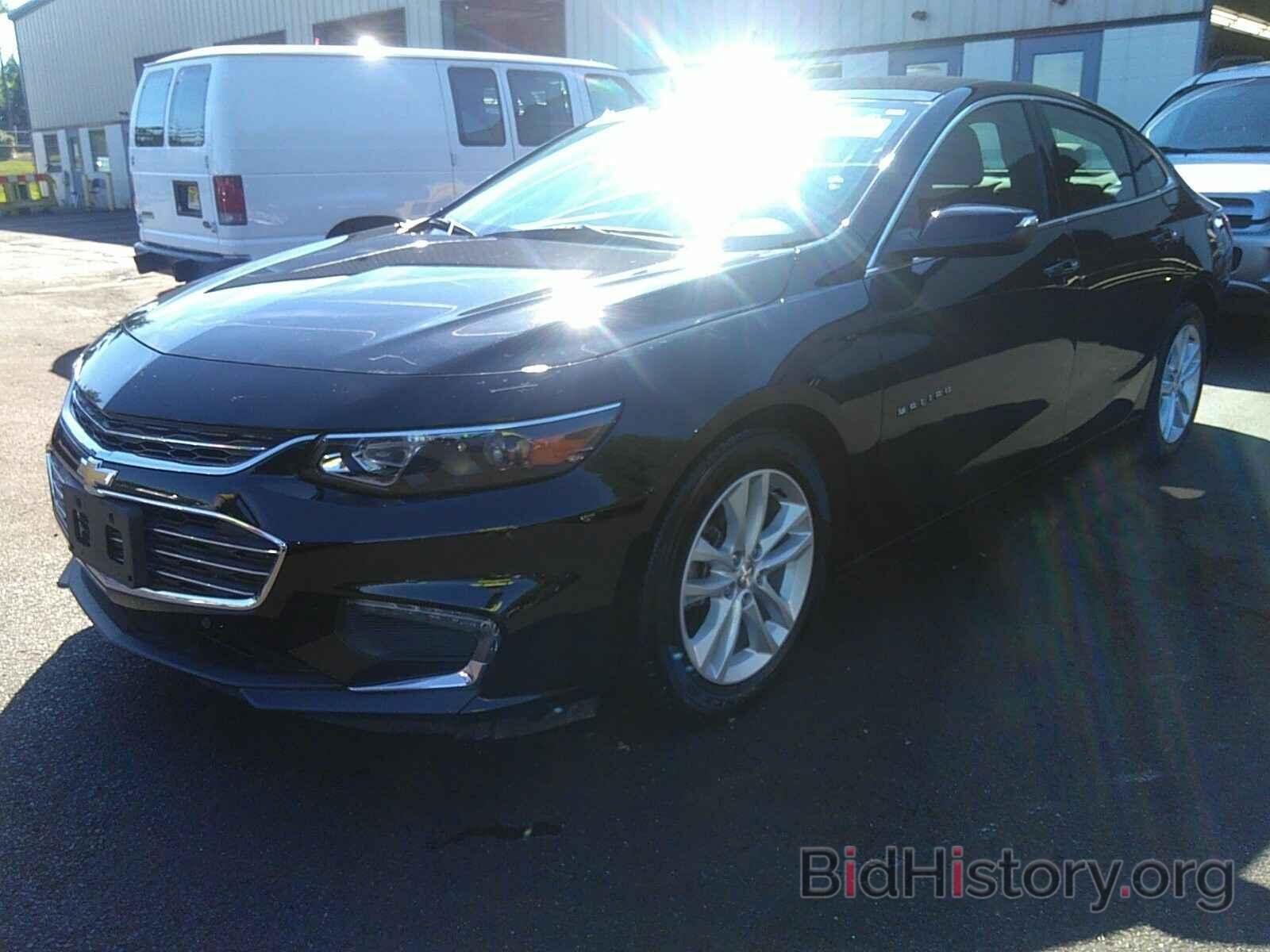 Photo 1G1ZF5SU3JF253940 - Chevrolet Malibu 2018