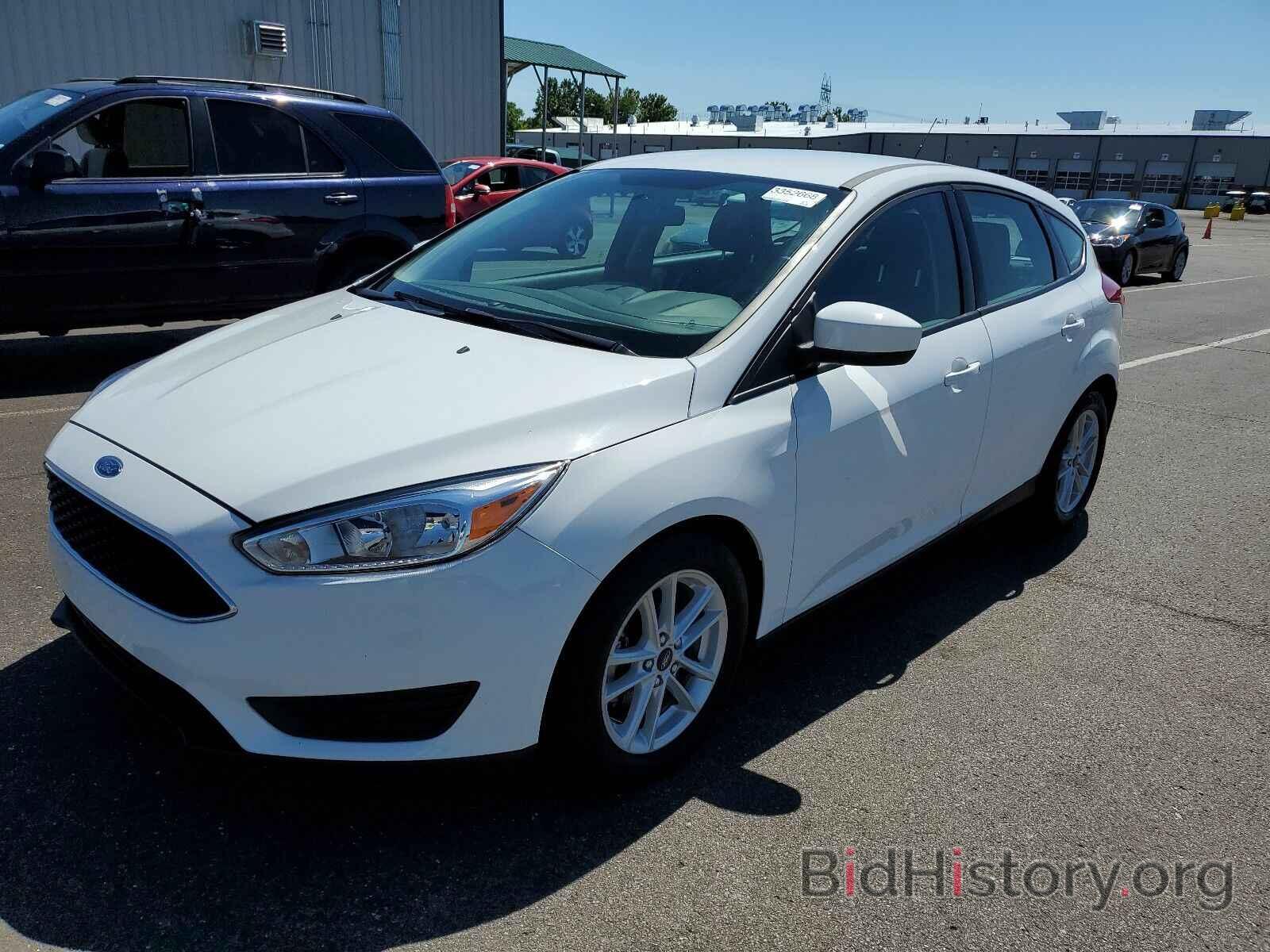 Фотография 1FADP3K26JL254136 - Ford Focus SE 2018