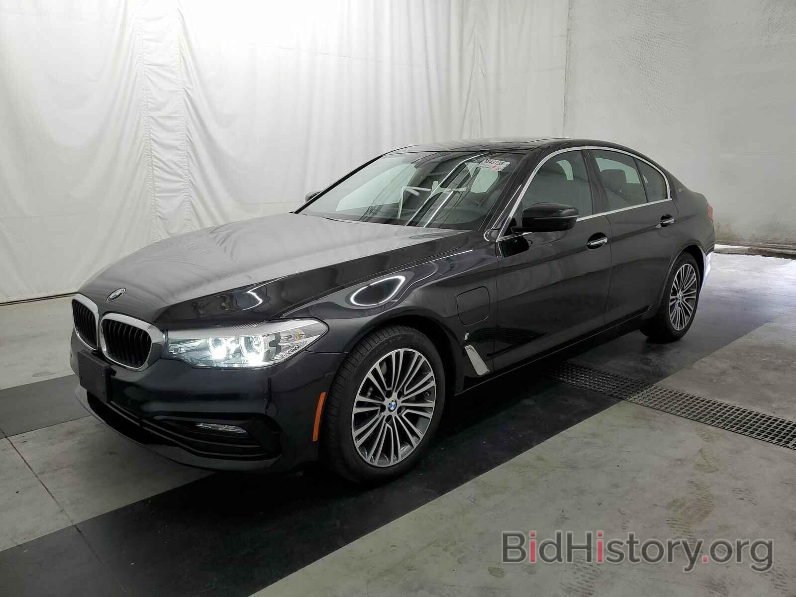 Photo WBAJA9C57JB250500 - BMW 5 Series 2018