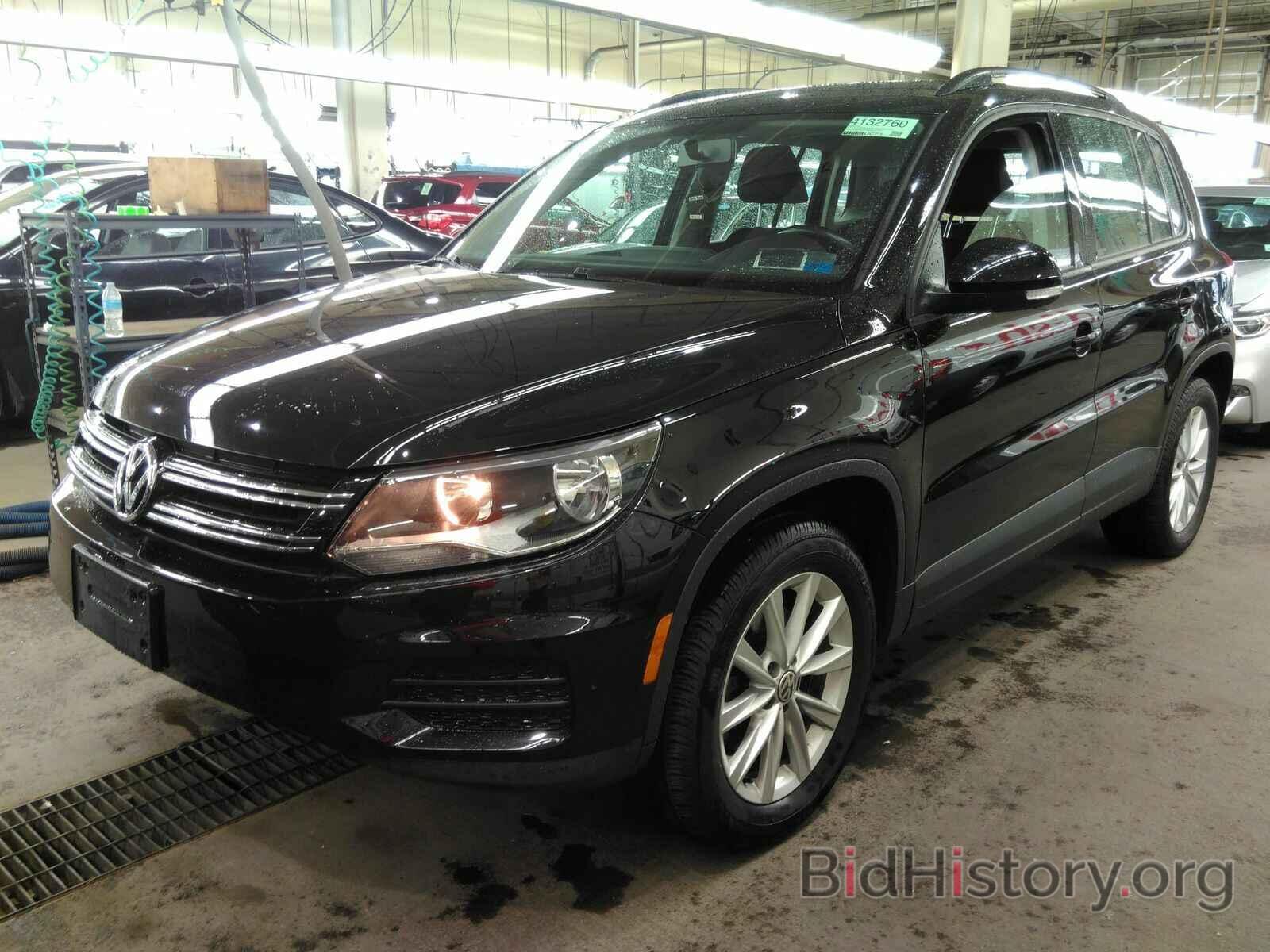 Photo WVGBV7AX4HK053357 - Volkswagen Tiguan Limited 2017