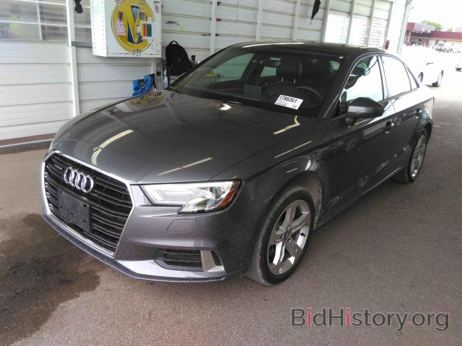 Photo WAUB8GFF8J1061725 - Audi A3 Sedan 2018