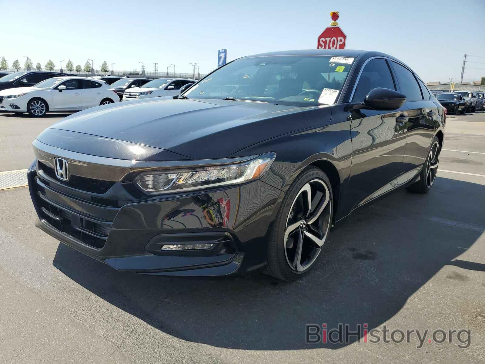 Фотография 1HGCV1F3XJA173351 - Honda Accord Sedan 2018