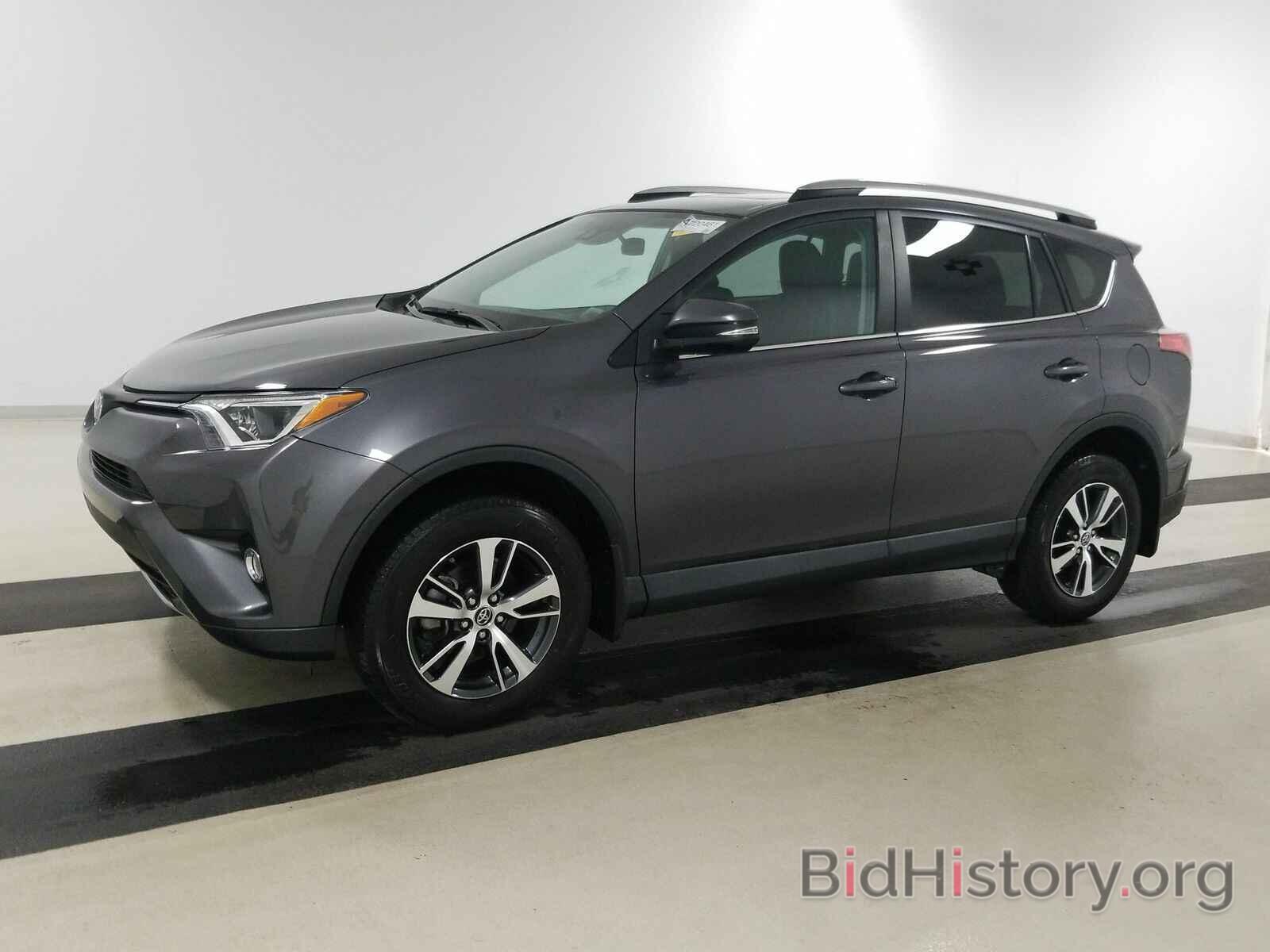 Photo 2T3RFREV6JW741331 - Toyota RAV4 2018