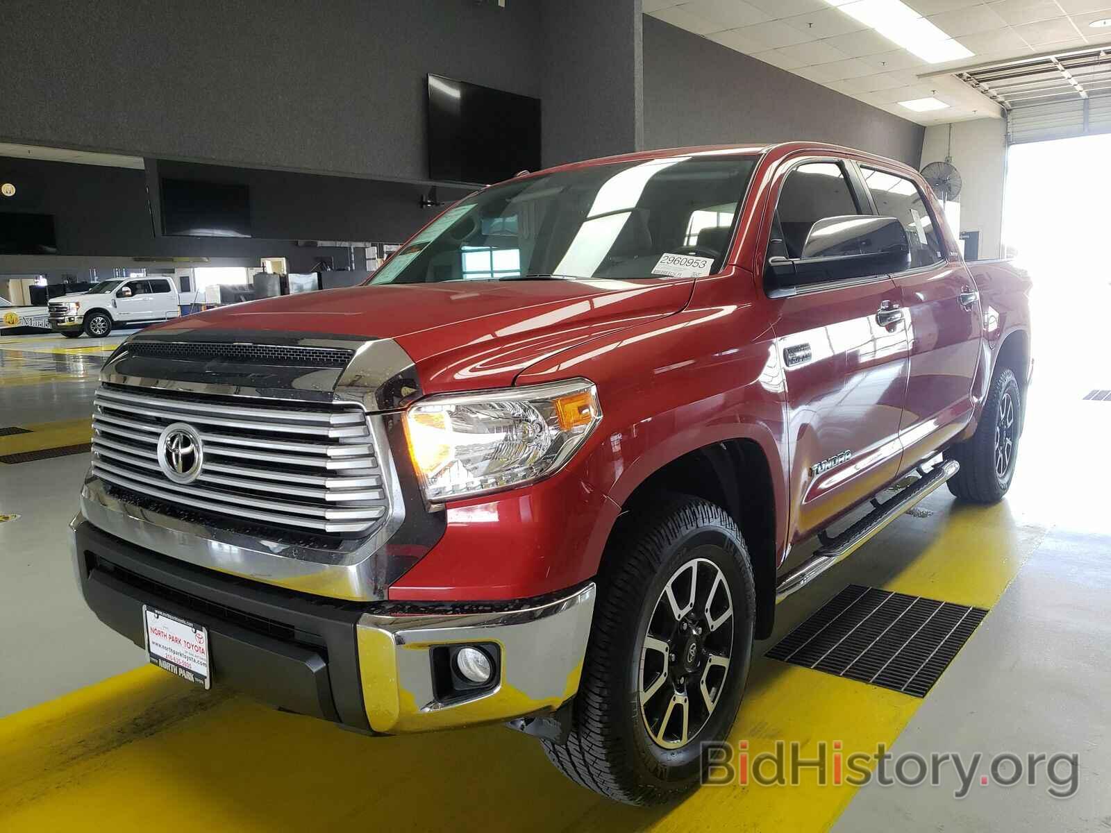 Photo 5TFHY5F11HX633697 - Toyota Tundra 4WD 2017