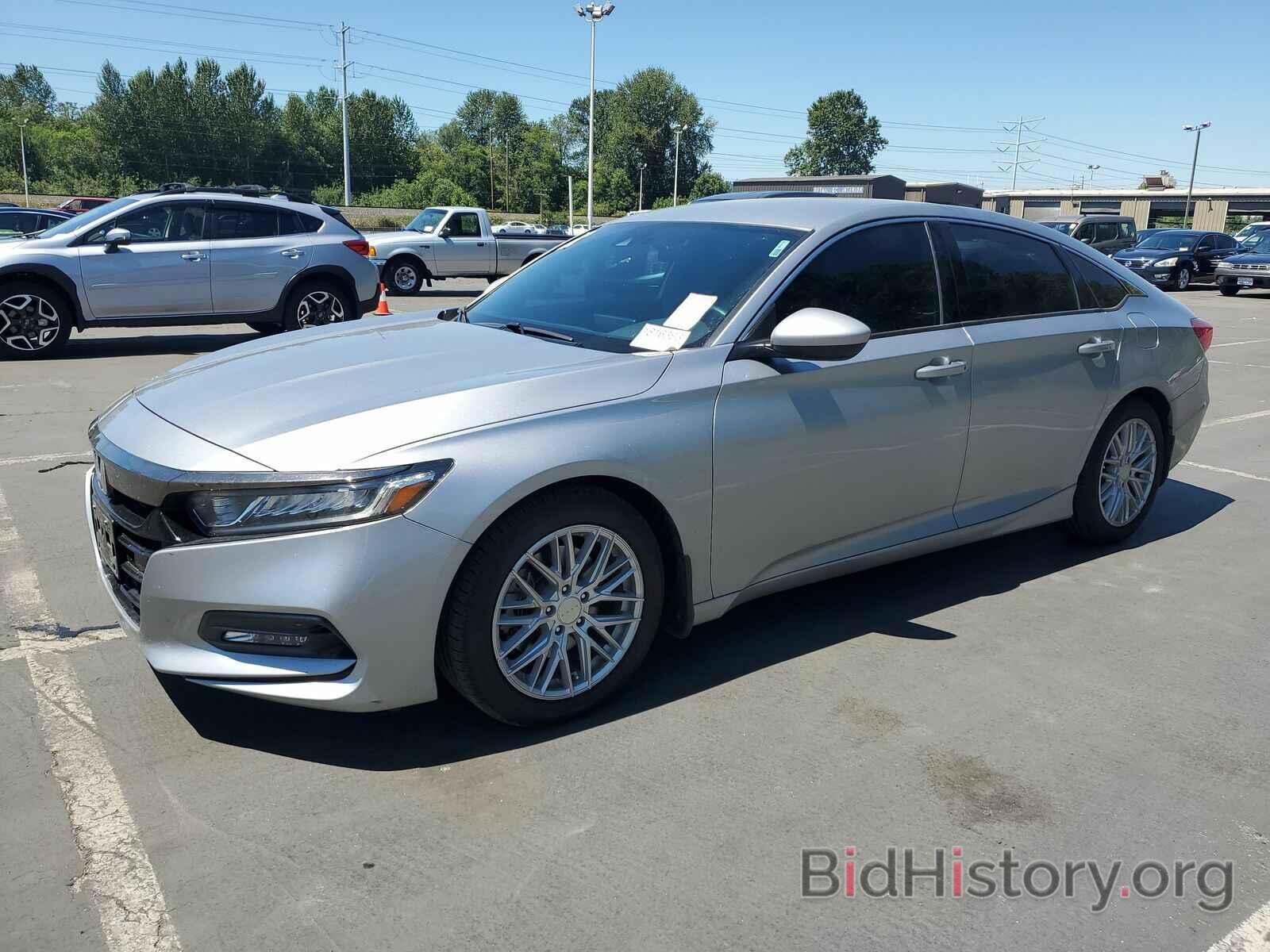 Photo 1HGCV1E34JA221802 - Honda Accord Sedan 2018