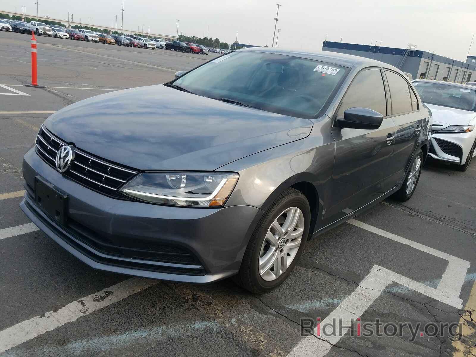 Фотография 3VW2B7AJ7JM247949 - Volkswagen Jetta 2018