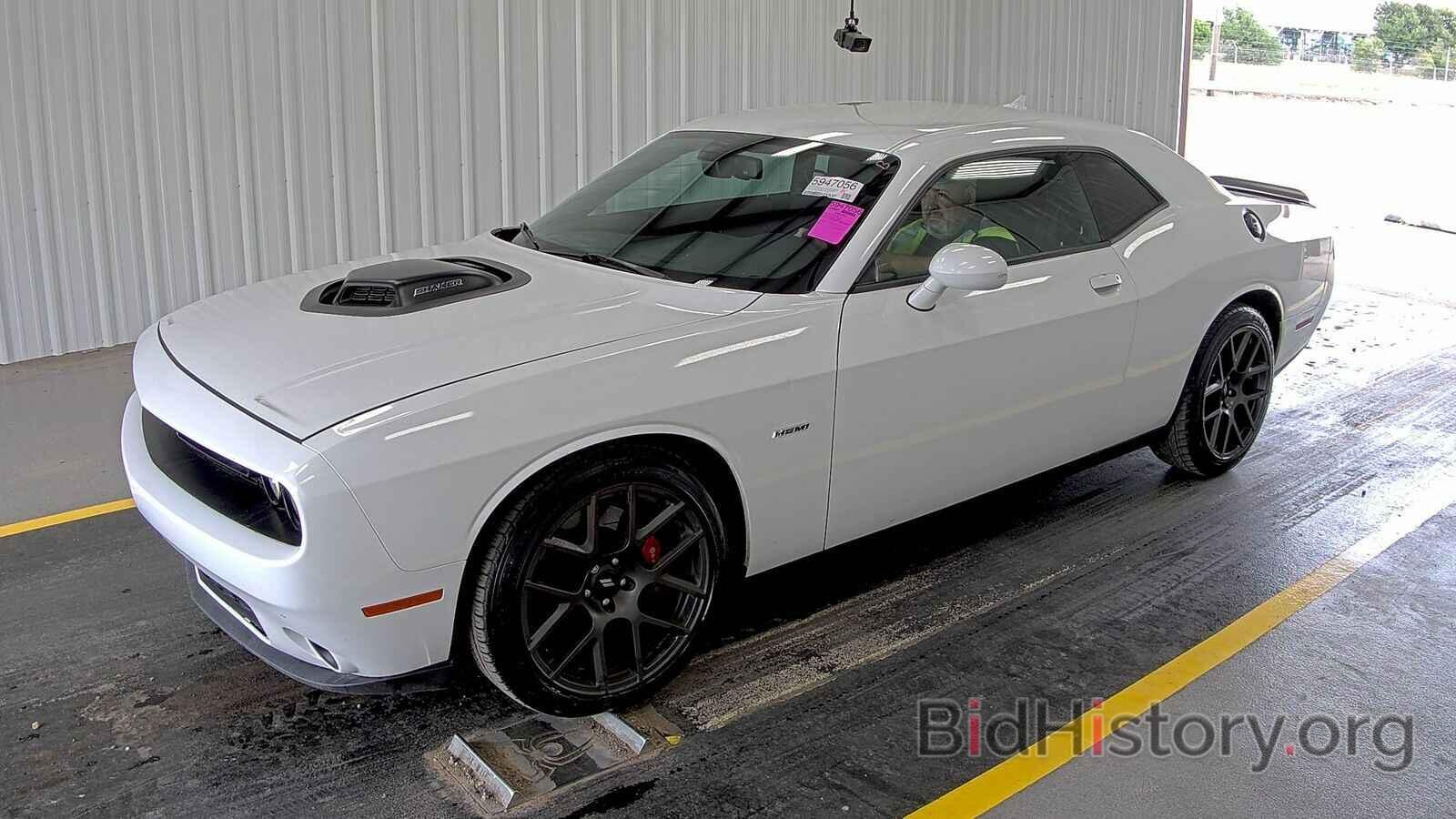 Photo 2C3CDZBT1JH146437 - Dodge Challenger 2018