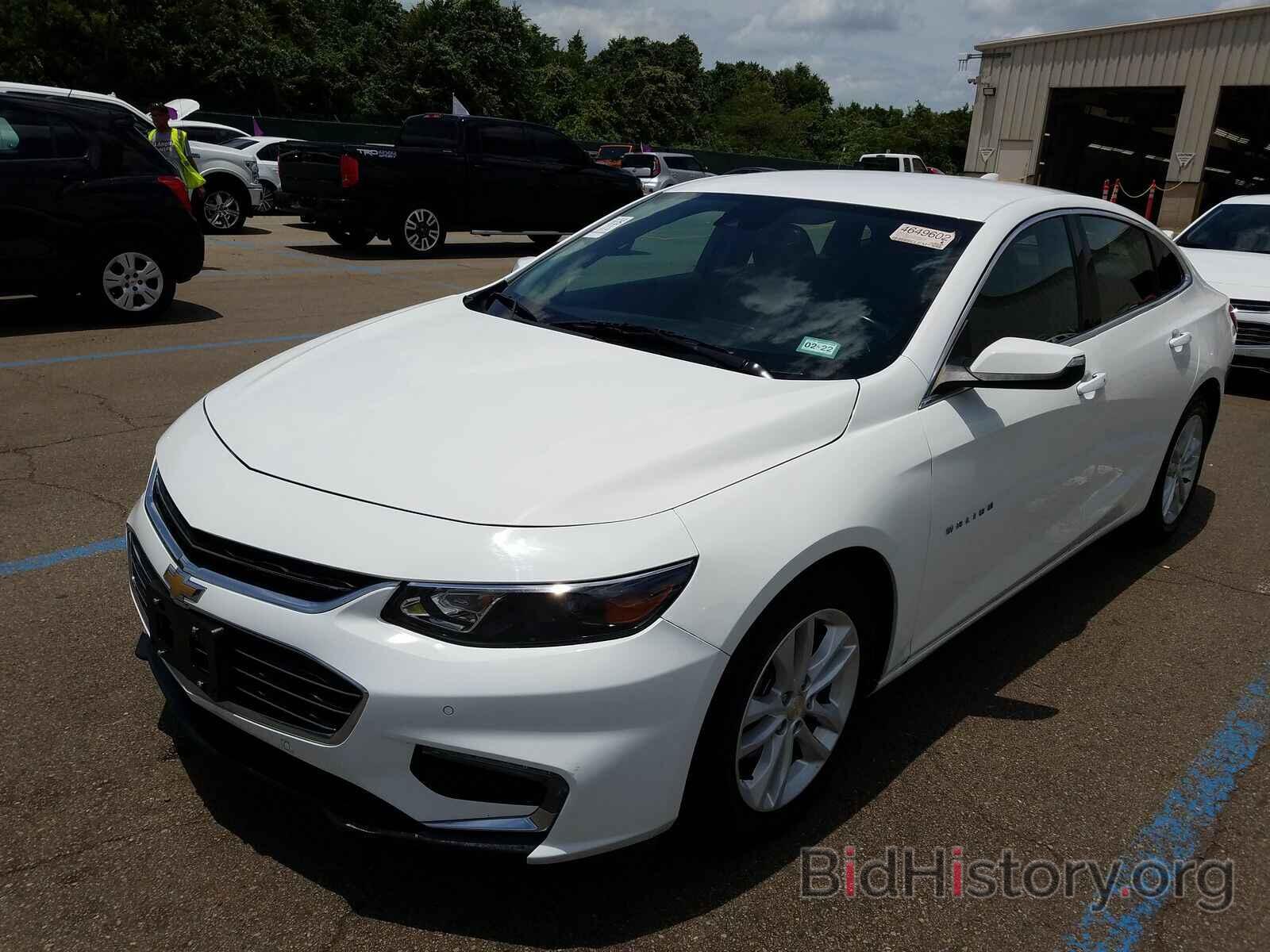 Photo 1G1ZD5ST3JF185541 - Chevrolet Malibu 2018