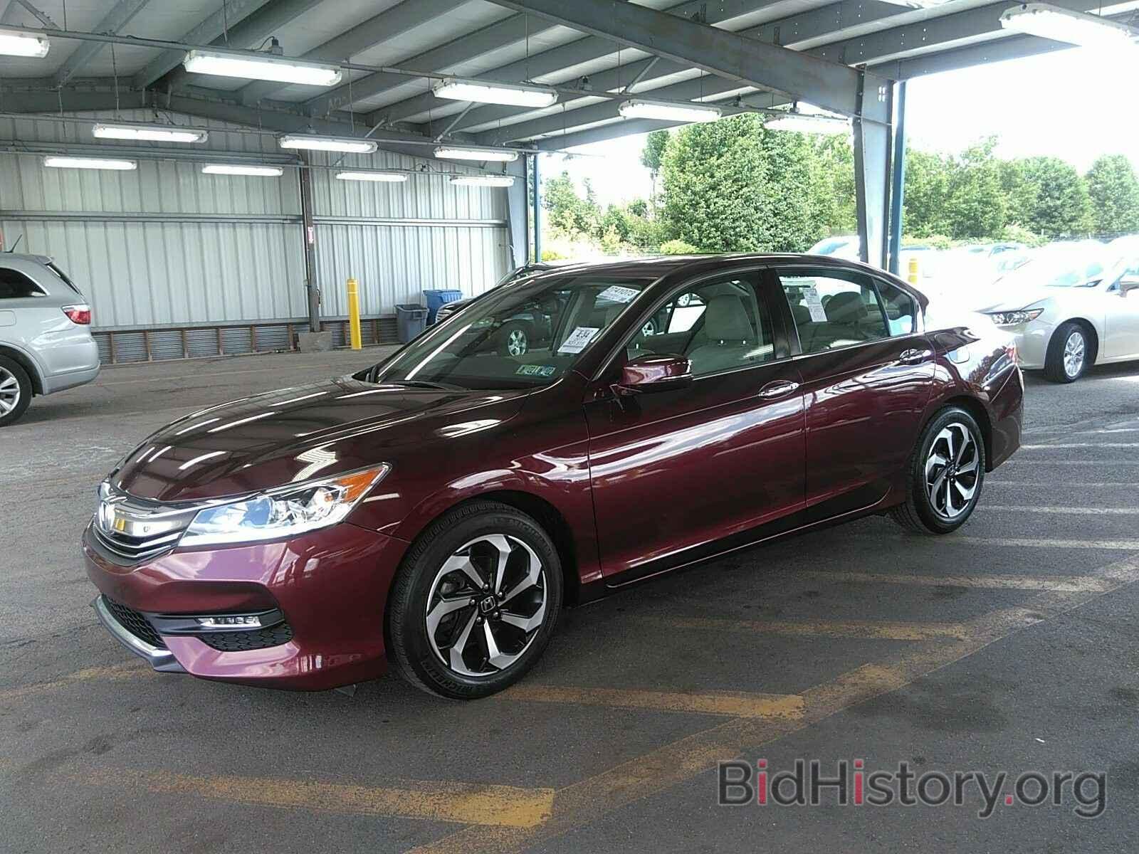 Photo 1HGCR2F80HA073808 - Honda Accord Sedan 2017