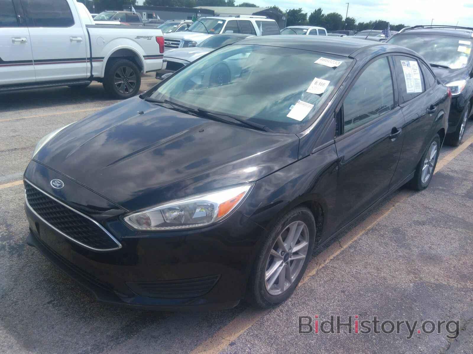 Photo 1FADP3F24HL204923 - Ford Focus SE 2017