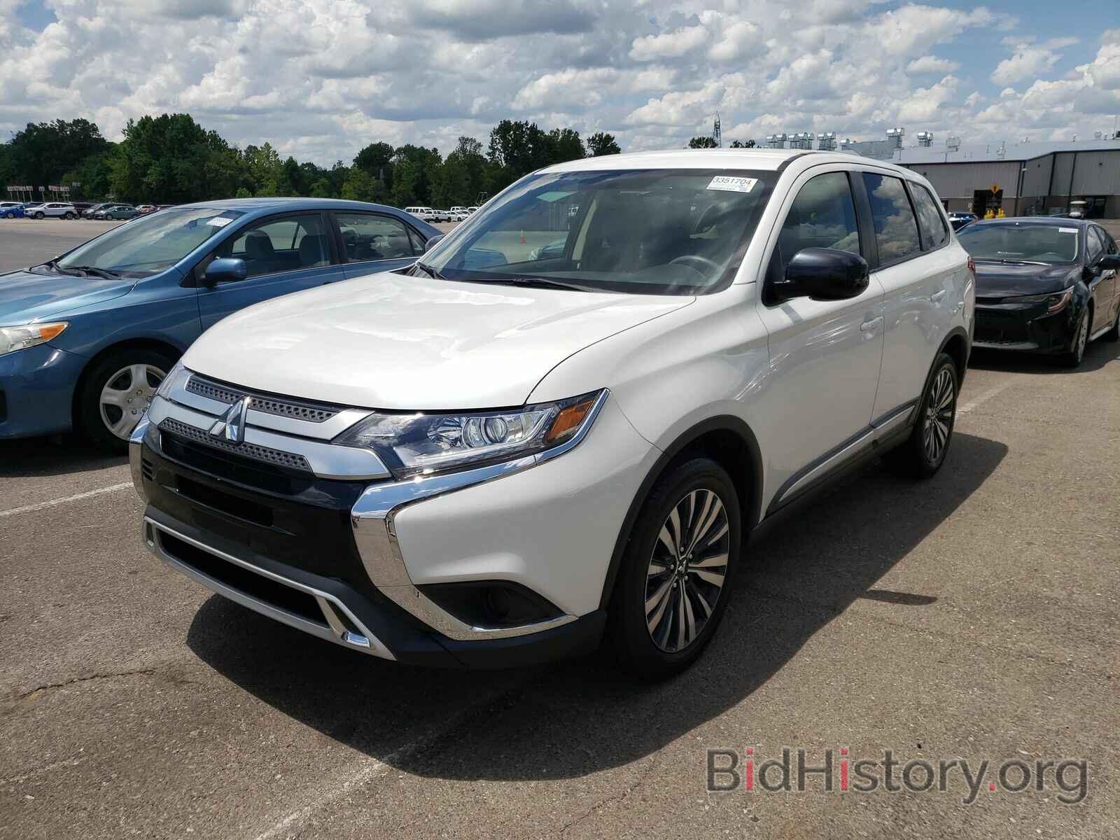 Photo JA4AD2A37LZ042186 - Mitsubishi Outlander 2020