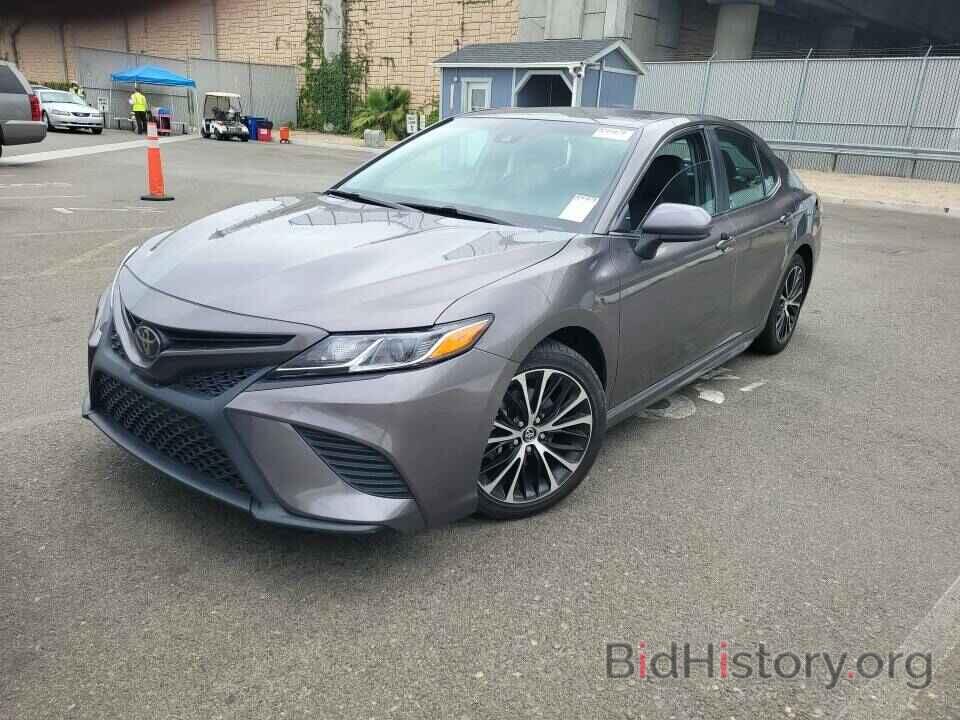 Photo 4T1B11HK2JU059638 - Toyota Camry 2018