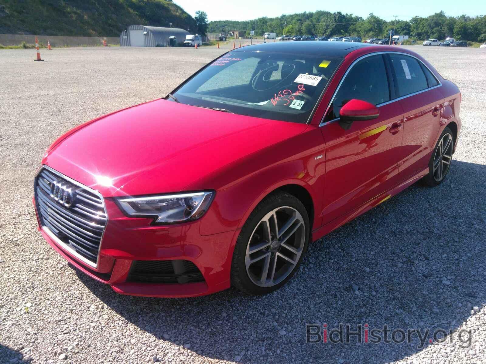 Photo WAUJ8GFF0H1068335 - Audi A3 Sedan 2017