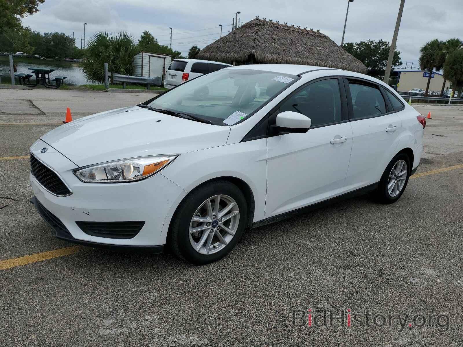Photo 1FADP3FEXJL234511 - Ford Focus SE 2018