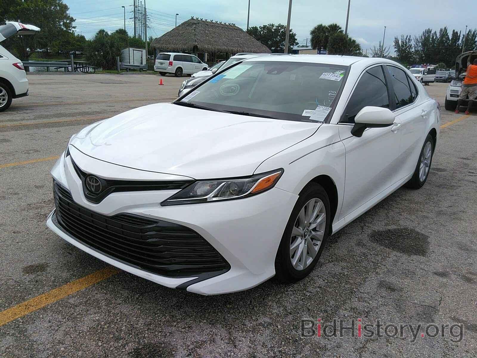 Фотография 4T1B11HK1KU827269 - Toyota Camry LE 2019