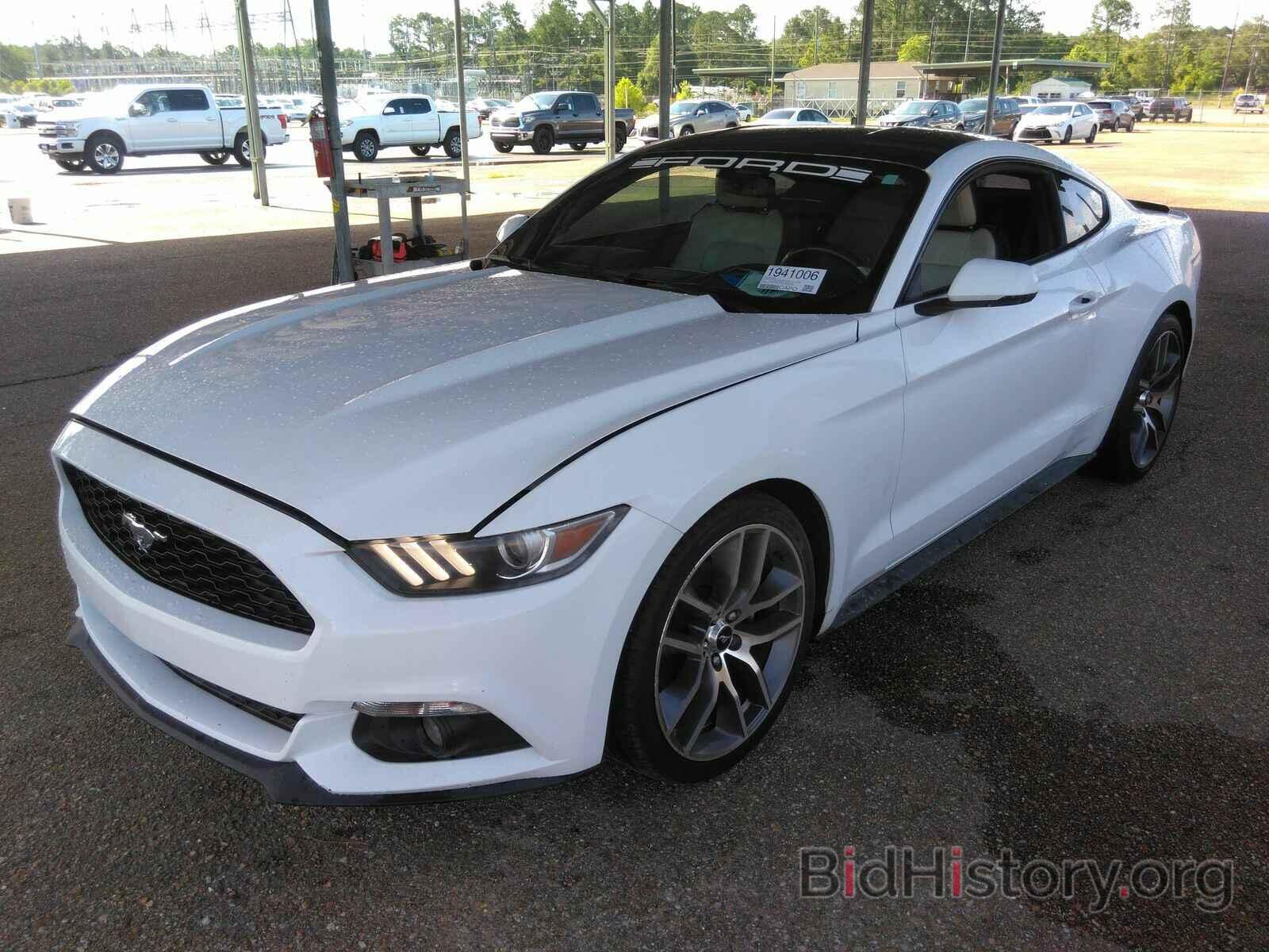 Photo 1FA6P8TH0F5324900 - Ford Mustang 2015