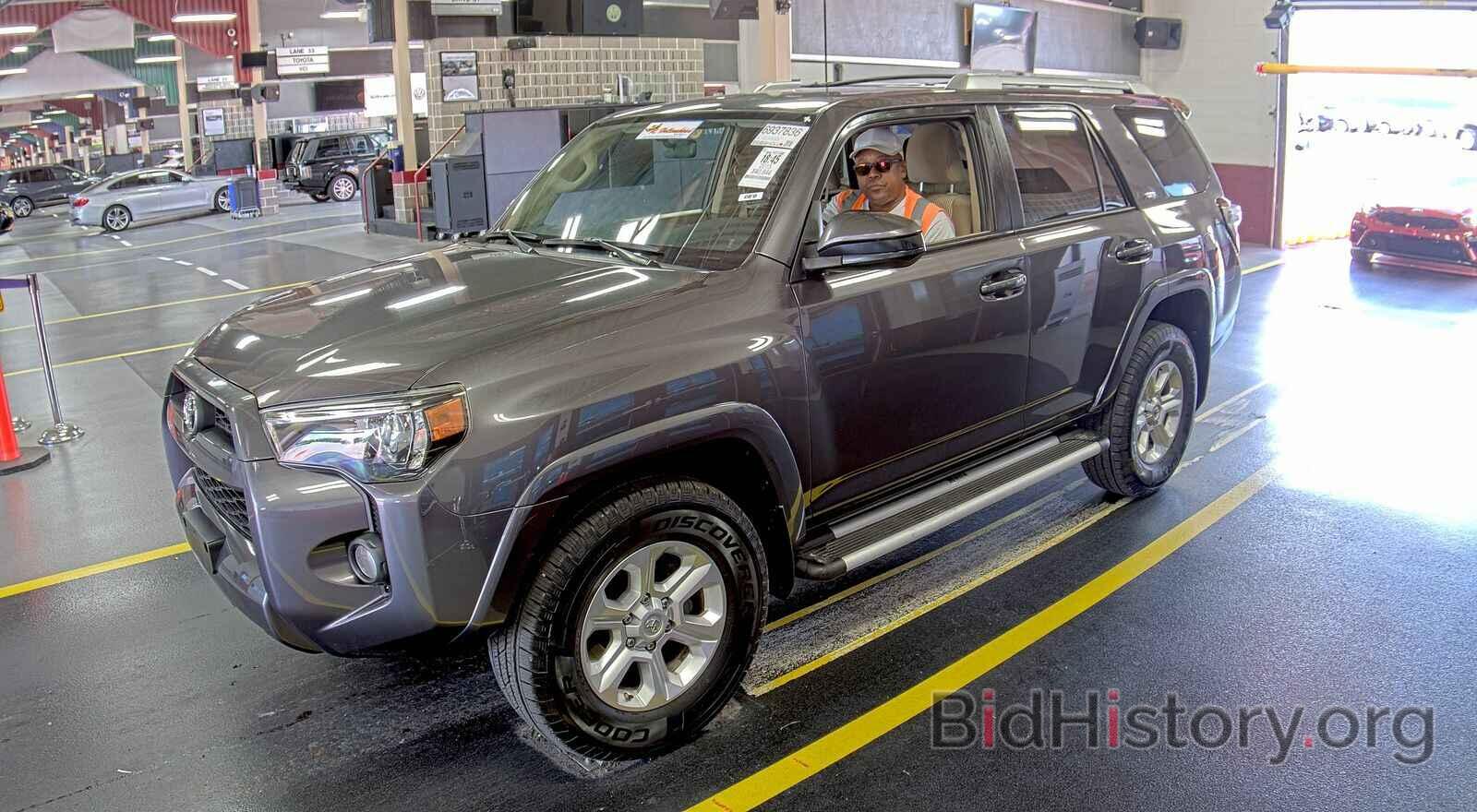 Фотография JTEBU5JR1F5235733 - Toyota 4Runner 4WD 2015