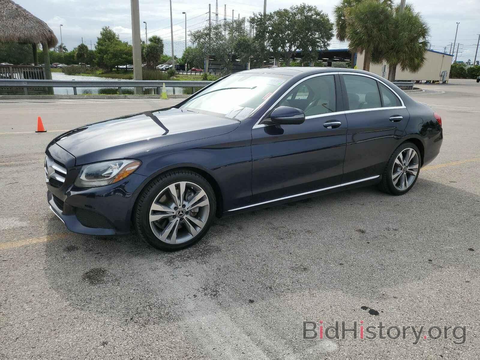 Photo 55SWF4JBXHU214618 - Mercedes-Benz C-Class 2017