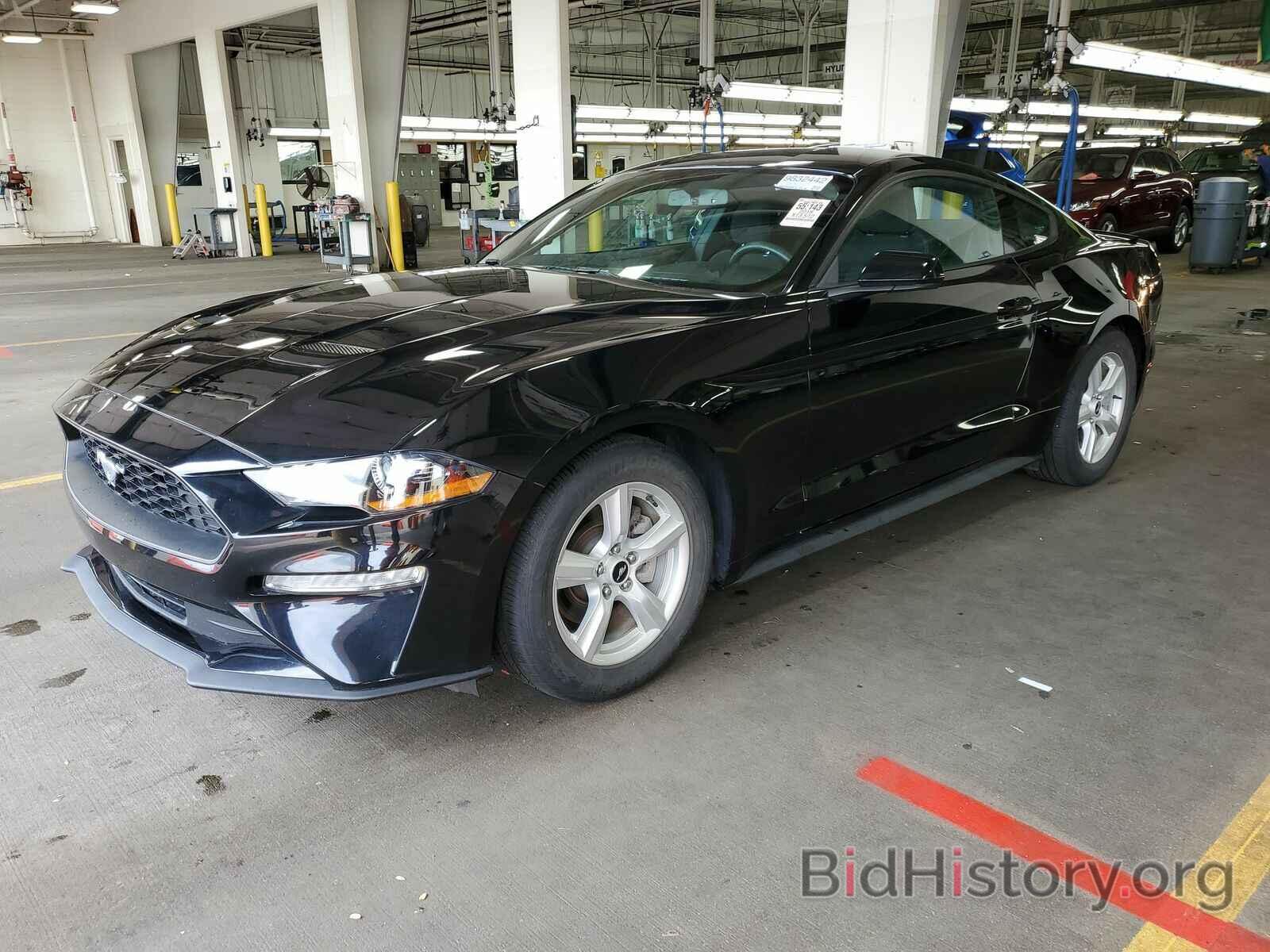 Photo 1FA6P8TH0J5100924 - Ford Mustang 2018