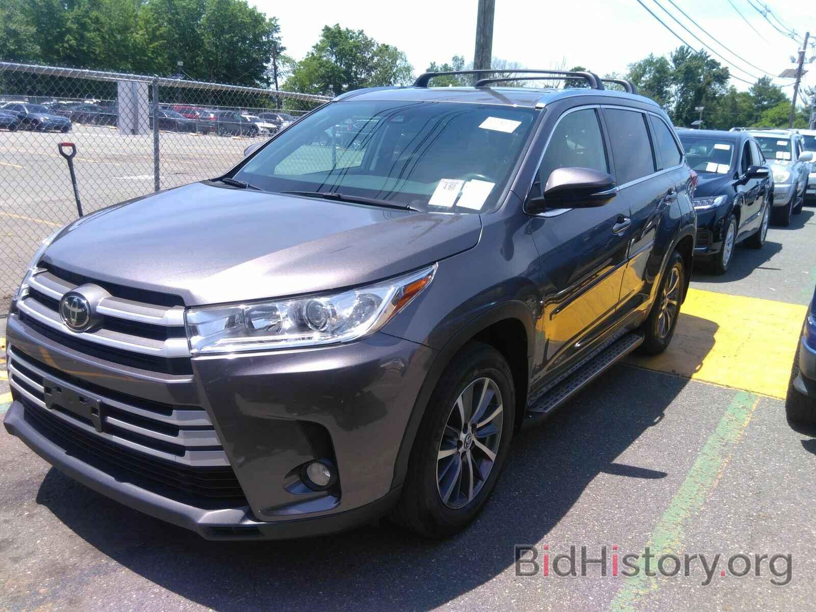 Photo 5TDJZRFH0JS555816 - Toyota Highlander 2018