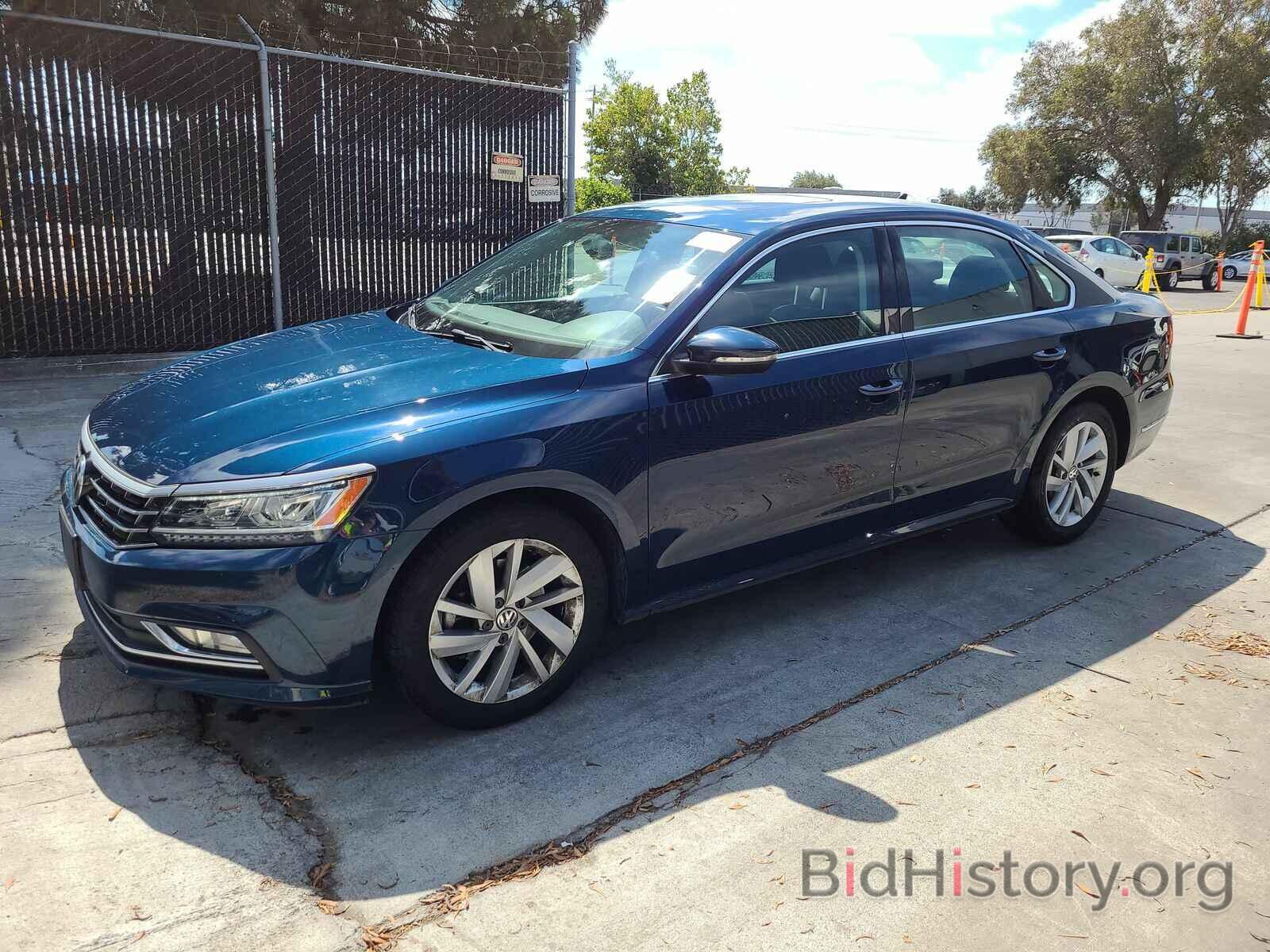 Photo 1VWBA7A37JC040578 - Volkswagen Passat 2018