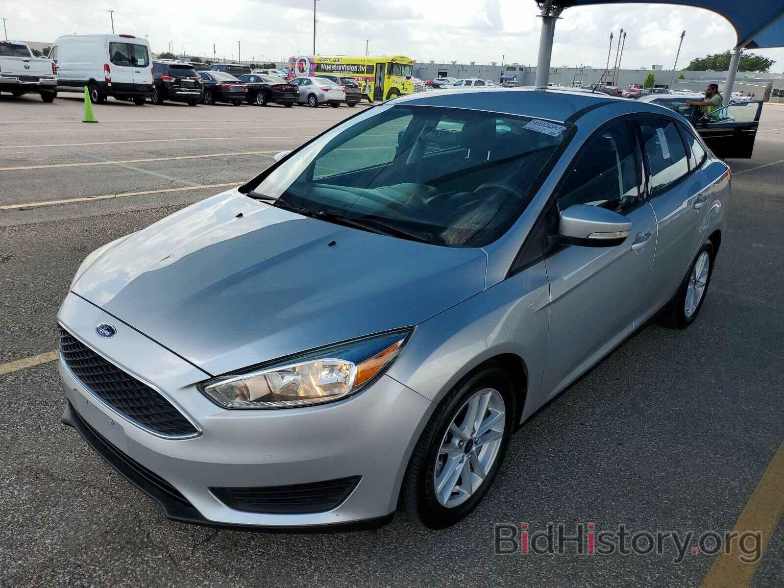 Photo 1FADP3F20HL292143 - Ford Focus SE 2017