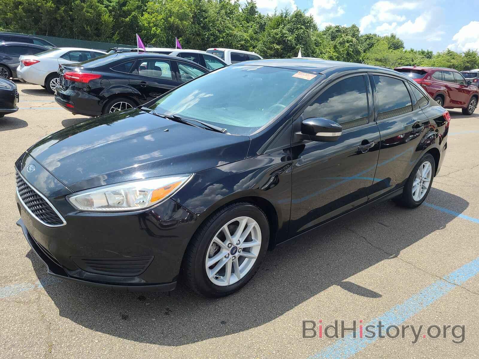 Photo 1FADP3F24HL249327 - Ford Focus SE 2017