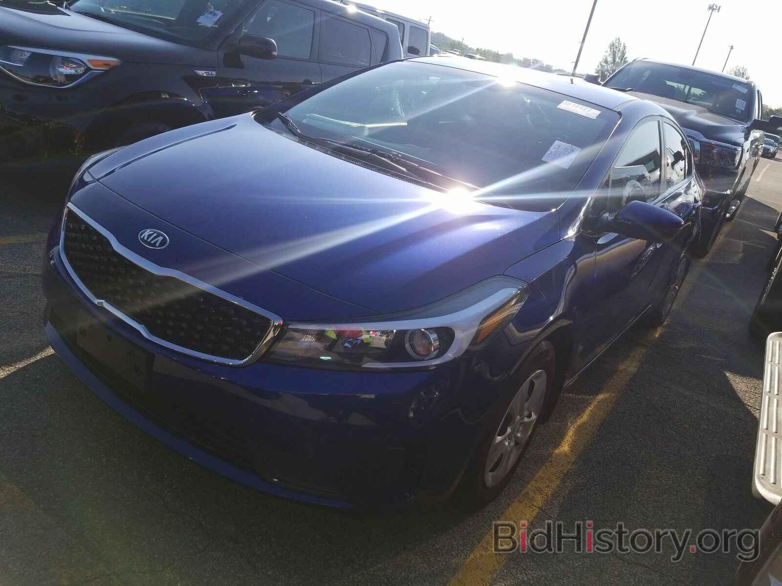 Photo 3KPFK4A75JE210562 - Kia Forte LX 2018