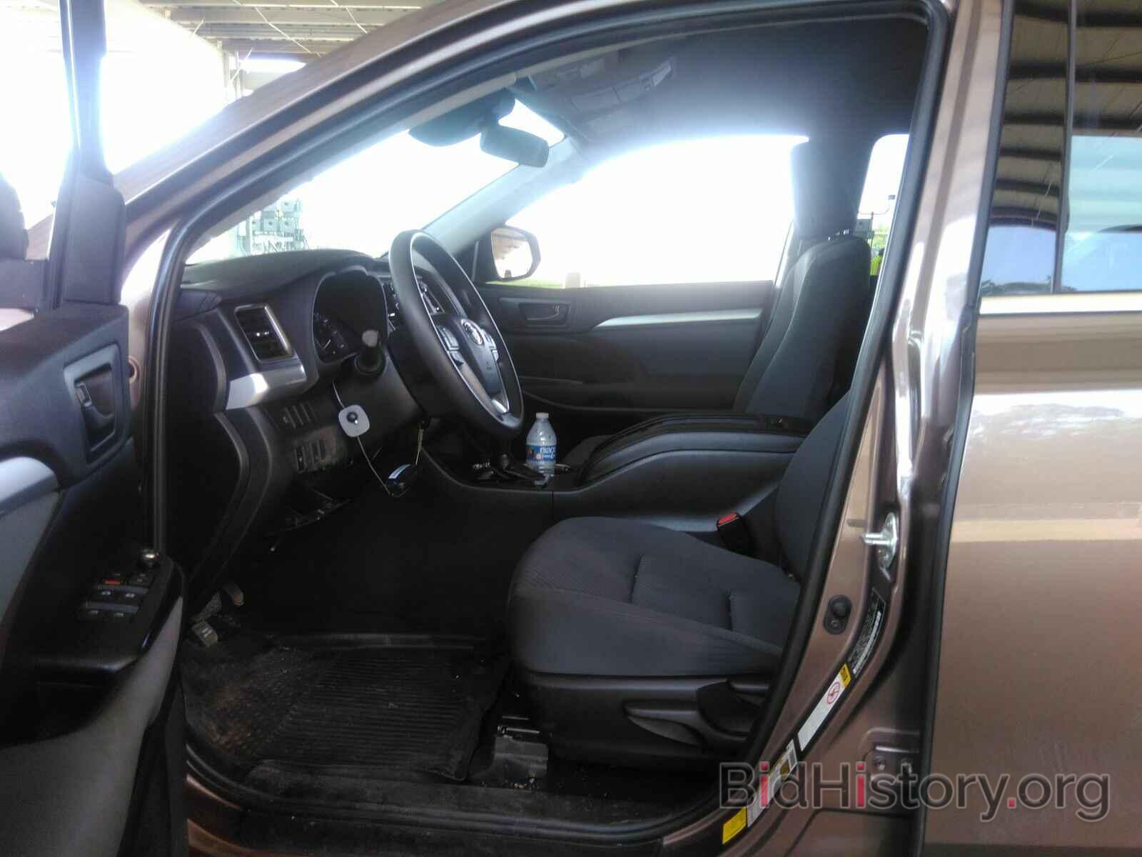 Photo 5TDBZRFH1KS981343 - Toyota Highlander 2019