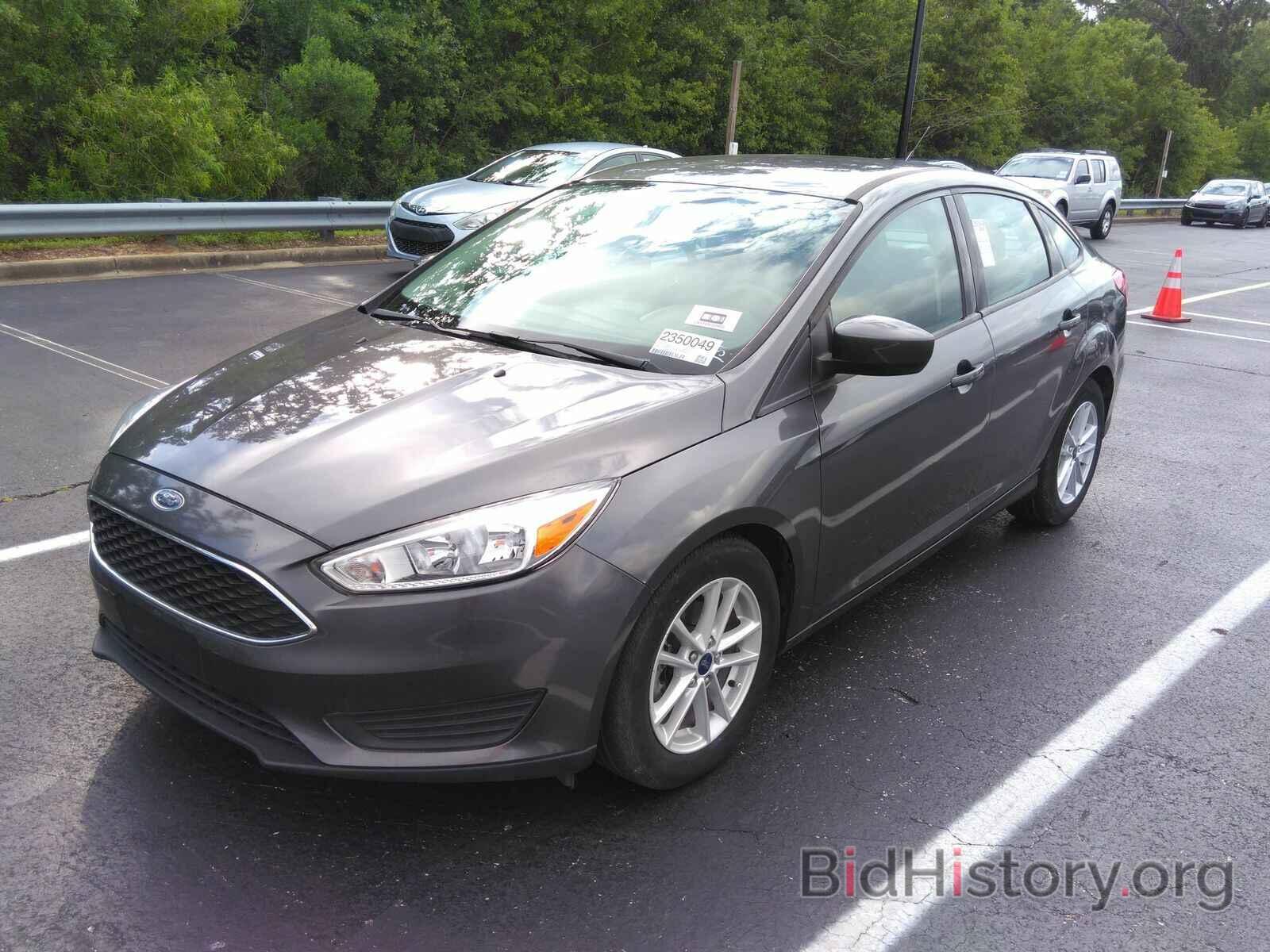 Photo 1FADP3F20JL255583 - Ford Focus SE 2018