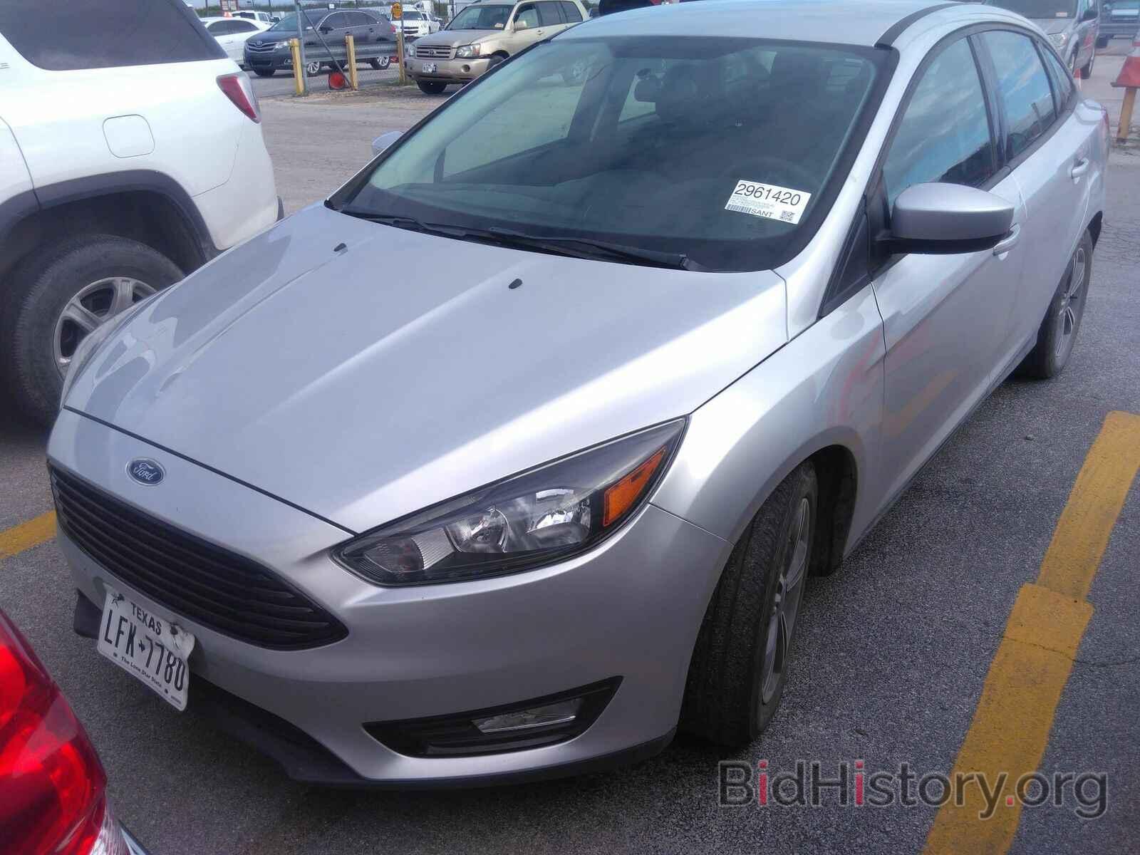 Photo 1FADP3F22JL302533 - Ford Focus SE 2018