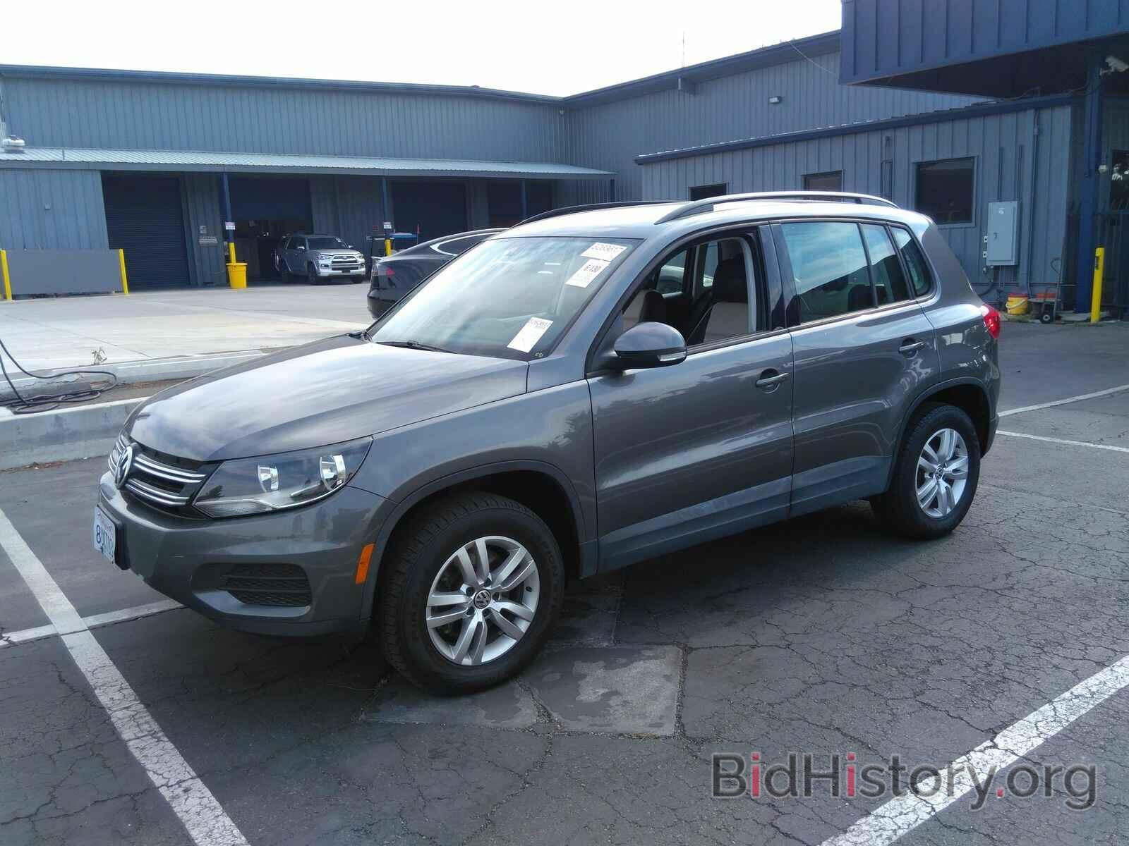 Фотография WVGAV7AX8GW580305 - Volkswagen Tiguan 2016