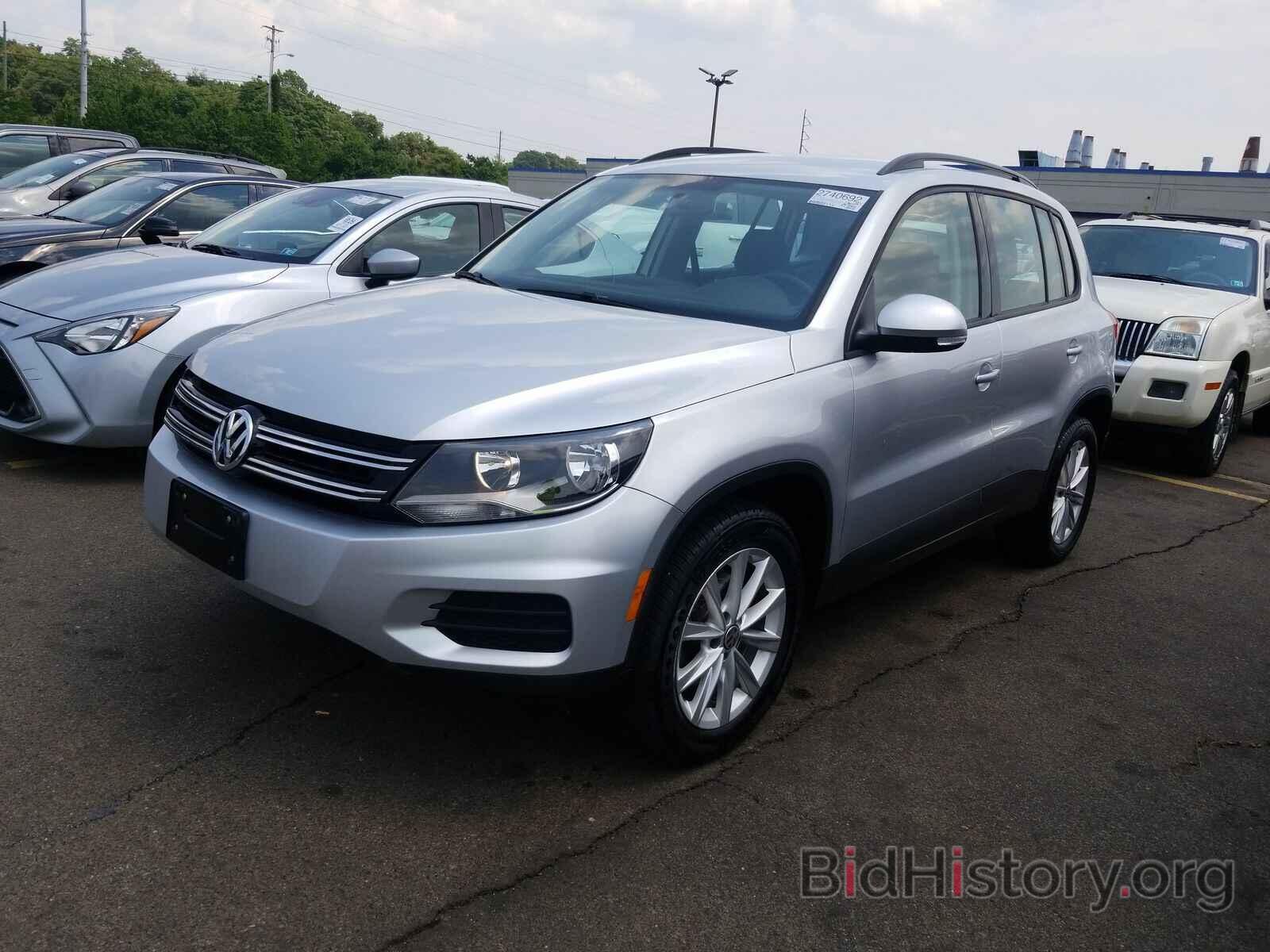 Photo WVGBV7AX8HK047335 - Volkswagen Tiguan Limited 2017