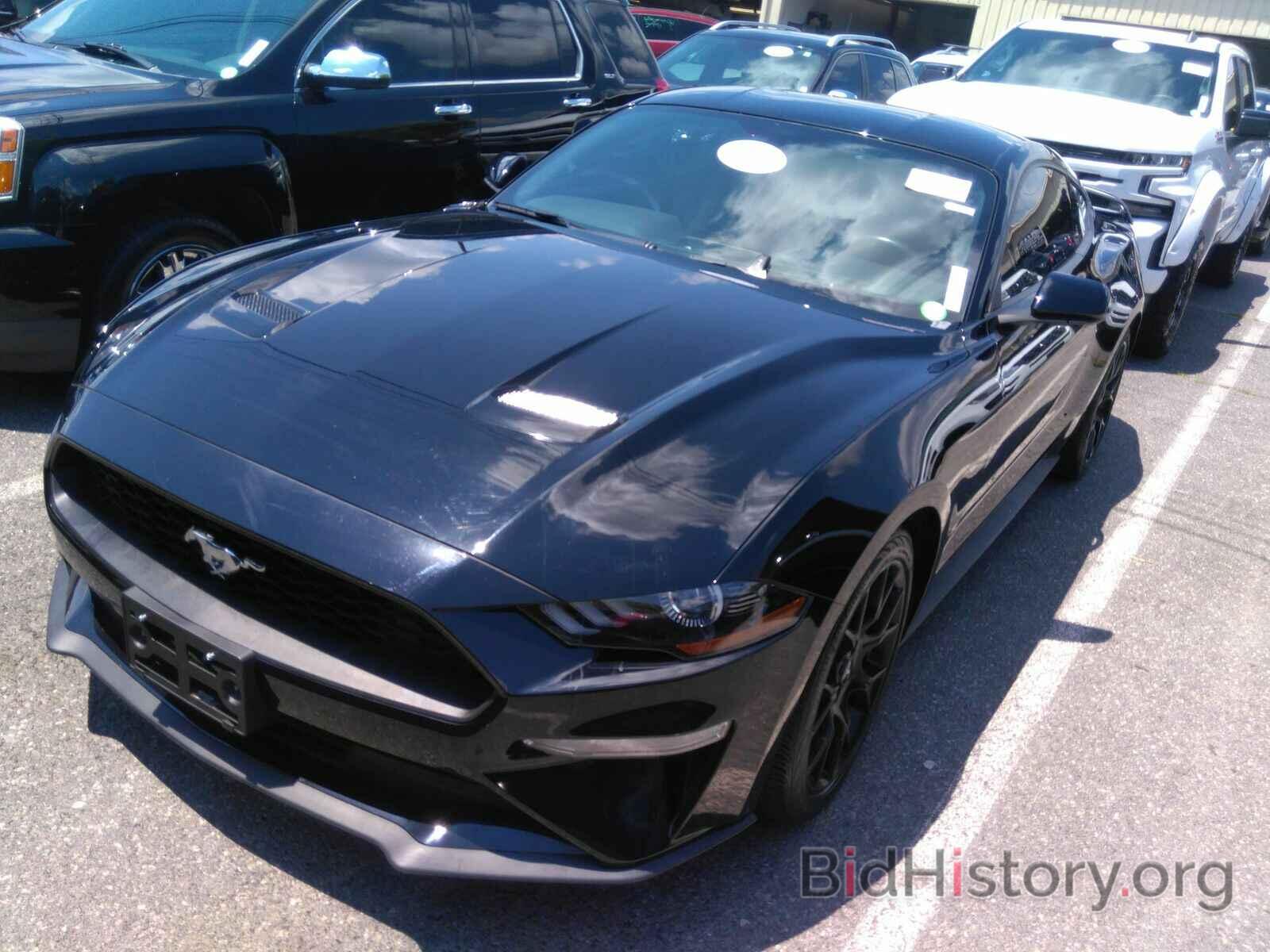 Photo 1FA6P8TH5J5174940 - Ford Mustang 2018